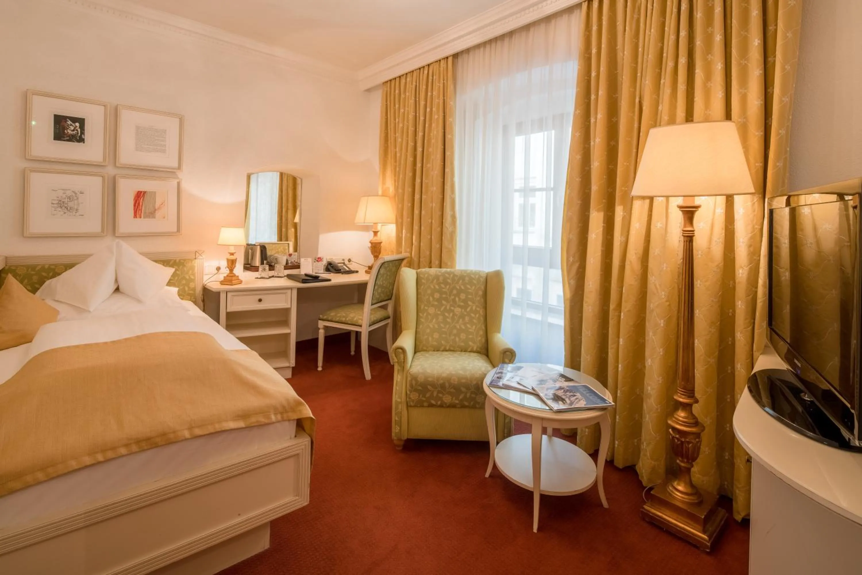 Photo of the whole room, Bed in Hotel Goldener Adler, BW Signature Collection