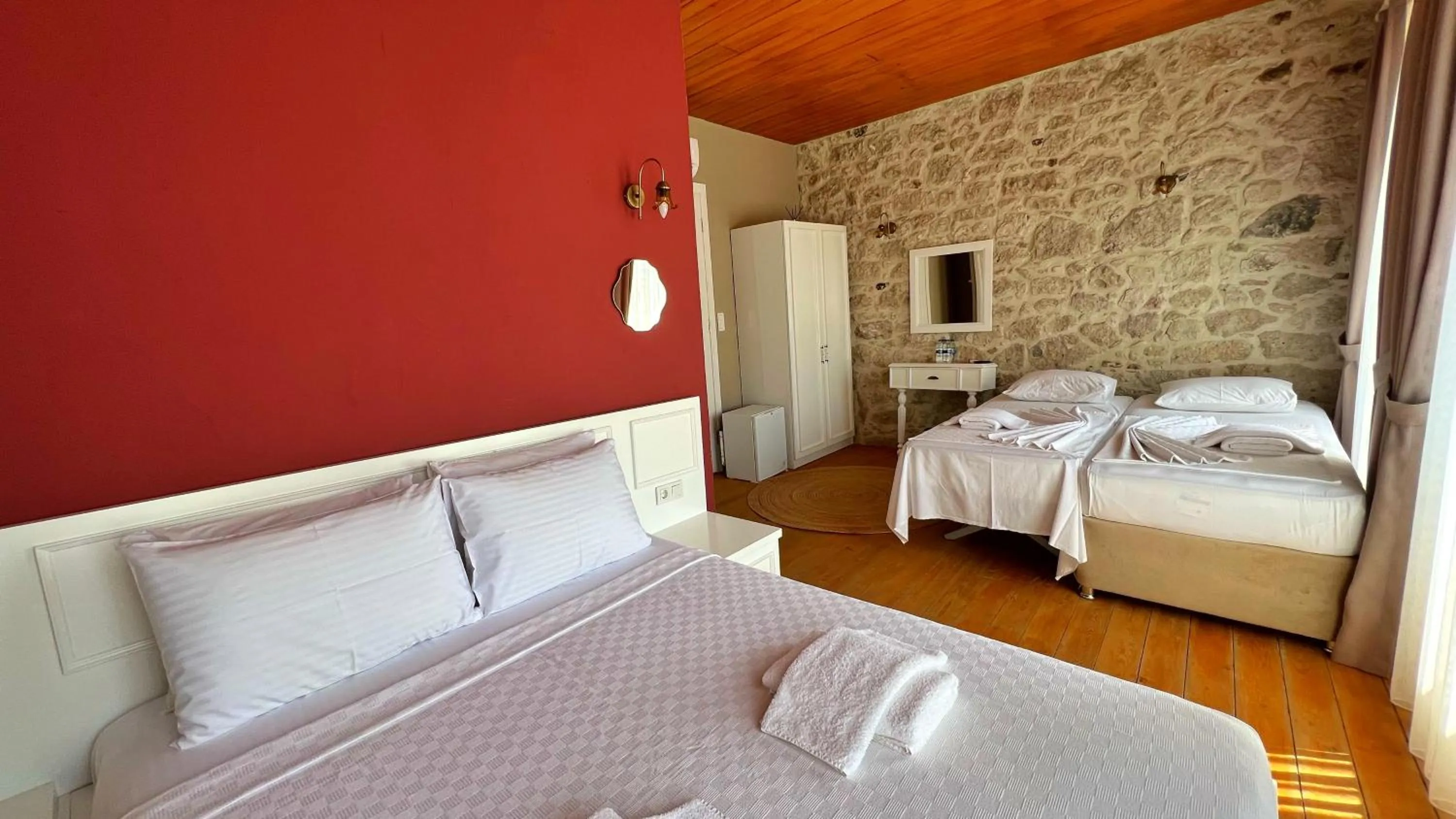 Photo of the whole room, Bed in Jardin d'Azur Alaçatı