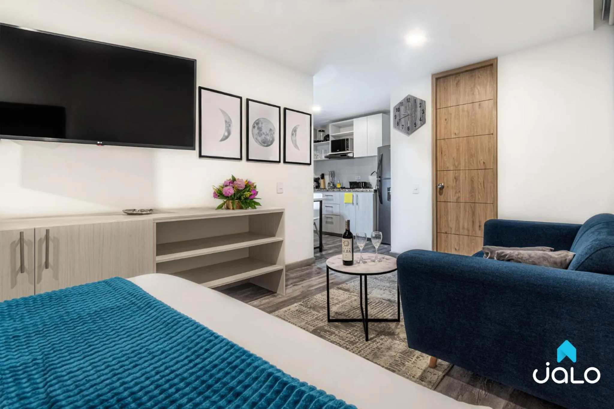 Bed in Torre Acqua Lofts - Downtown Bogota By Jalo