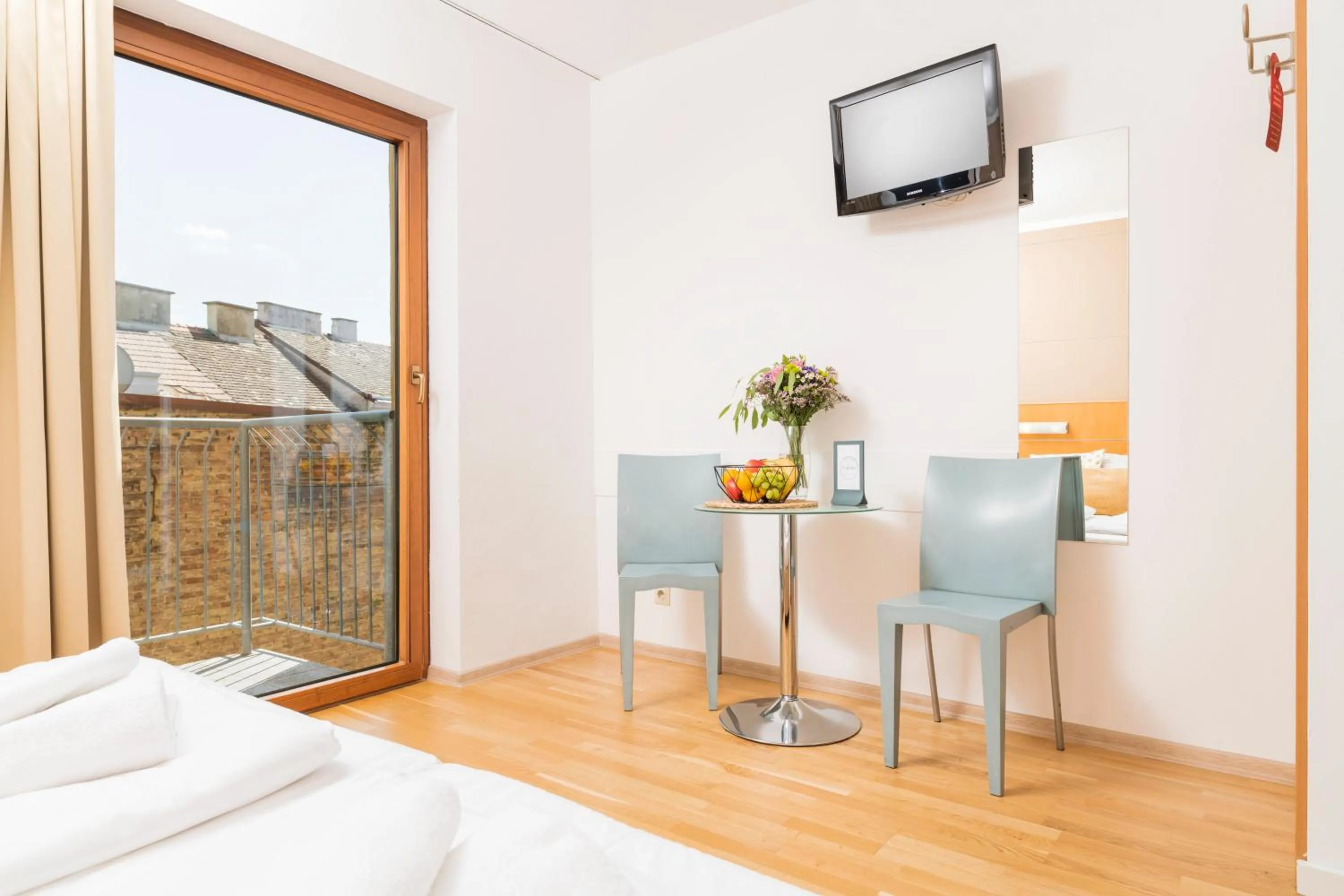 Bedroom, Bed in Art Hotel Vienna