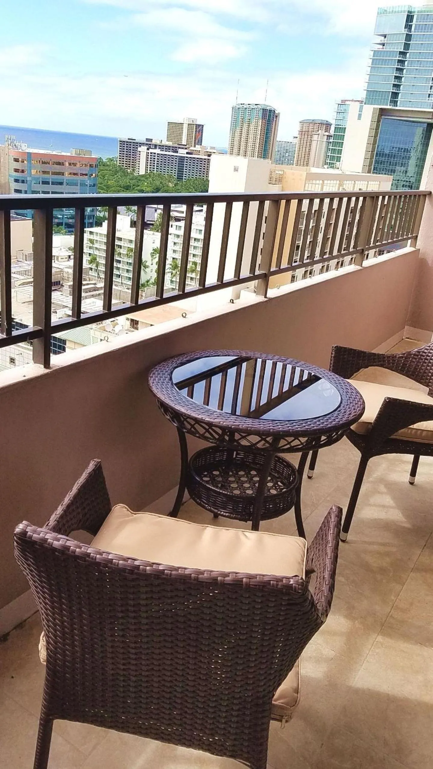Waikiki Kuhio 1-bedrm Apt, Ocean view, Free Parking & Wifi