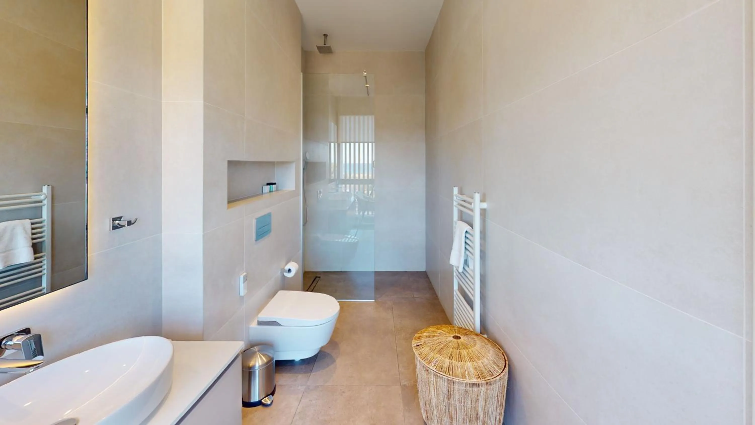 Toilet in Periyiali Konnos Villas Beach Resort