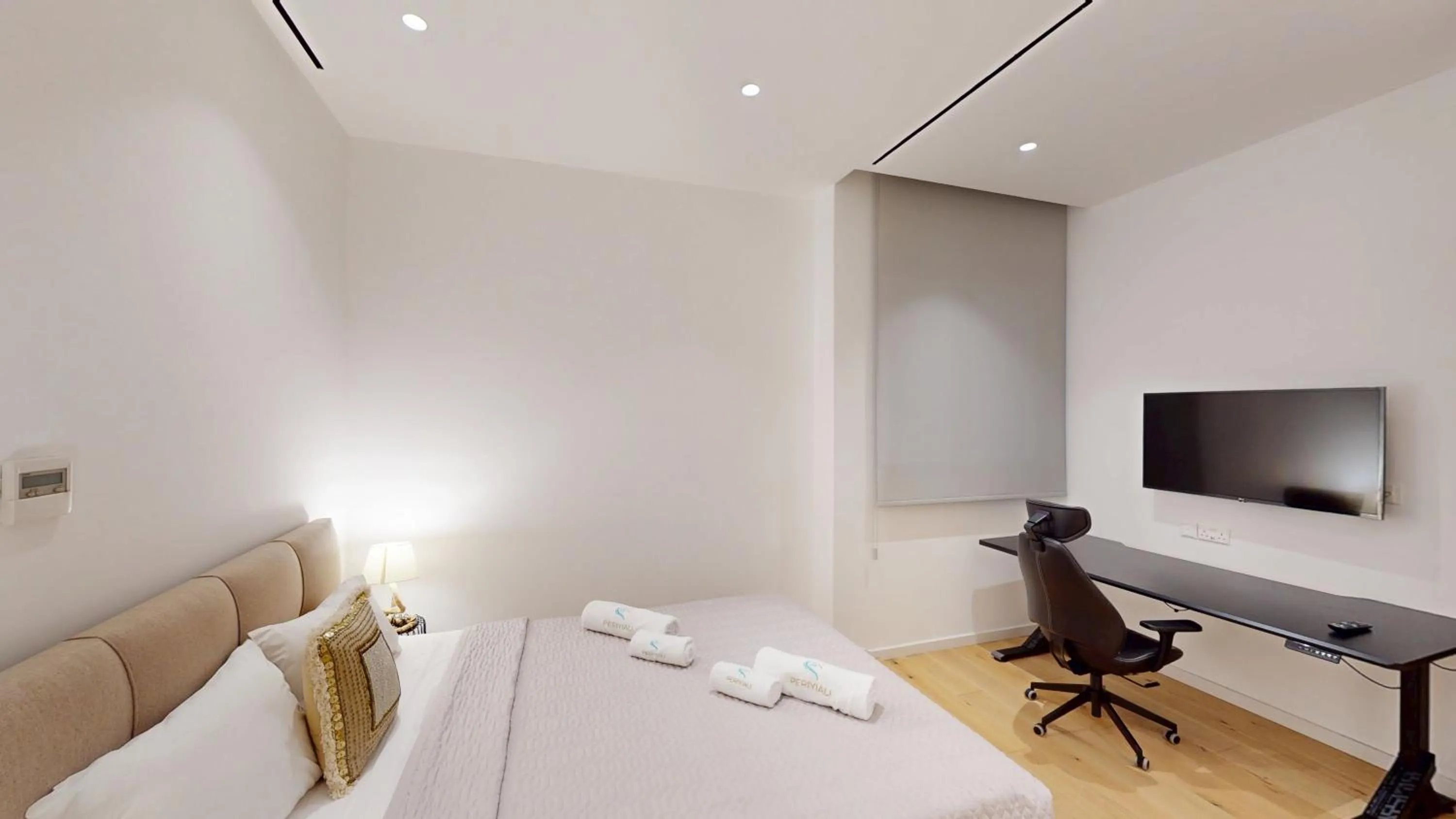 Bed in Periyiali Konnos Villas Beach Resort