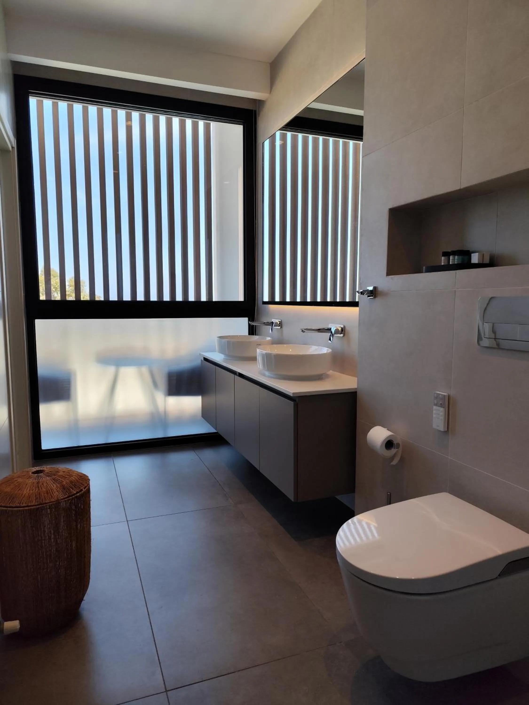 Bathroom in Periyiali Konnos Villas Beach Resort