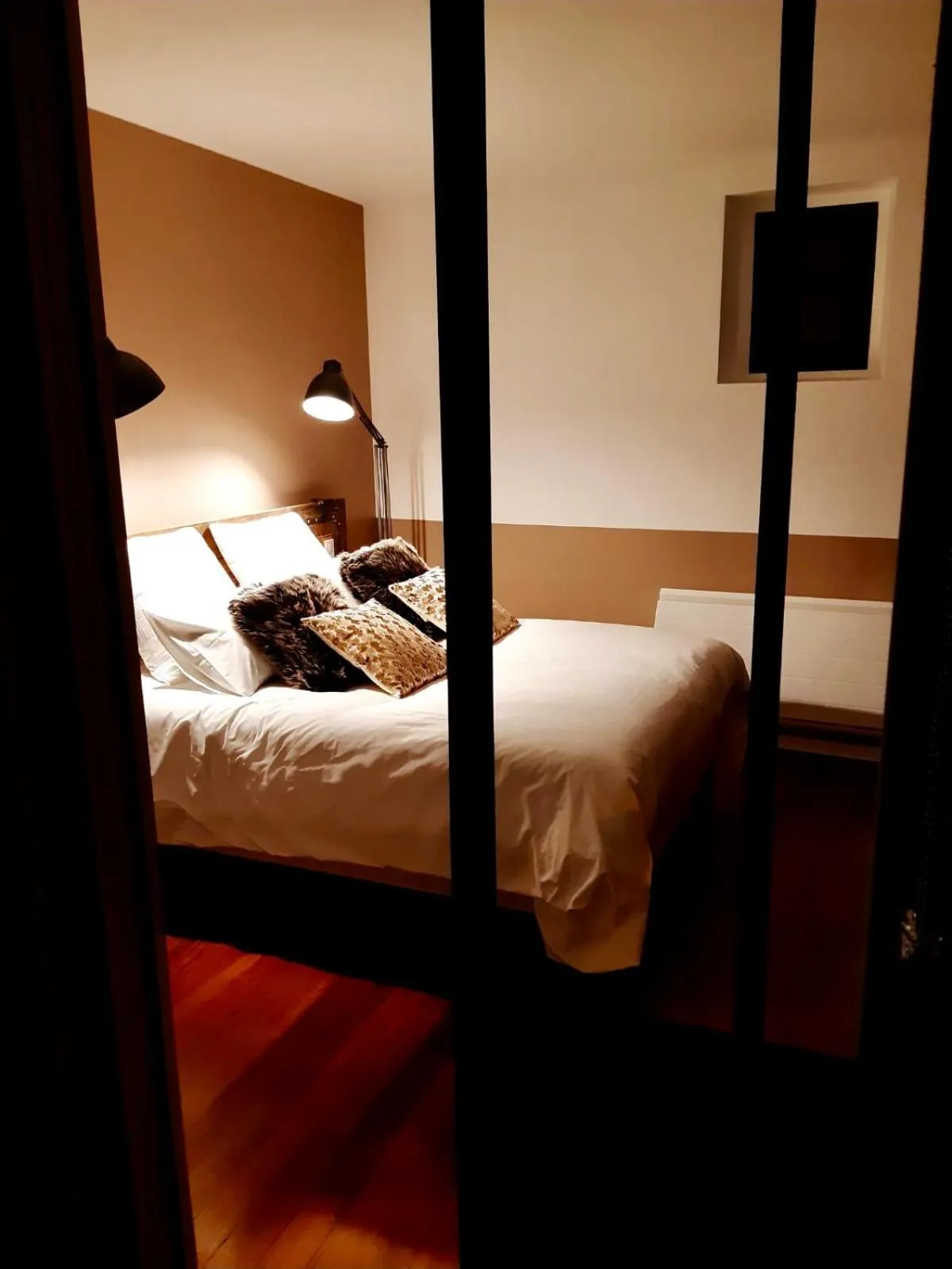 Bedroom, Bed in L'Atelier des Magnolias