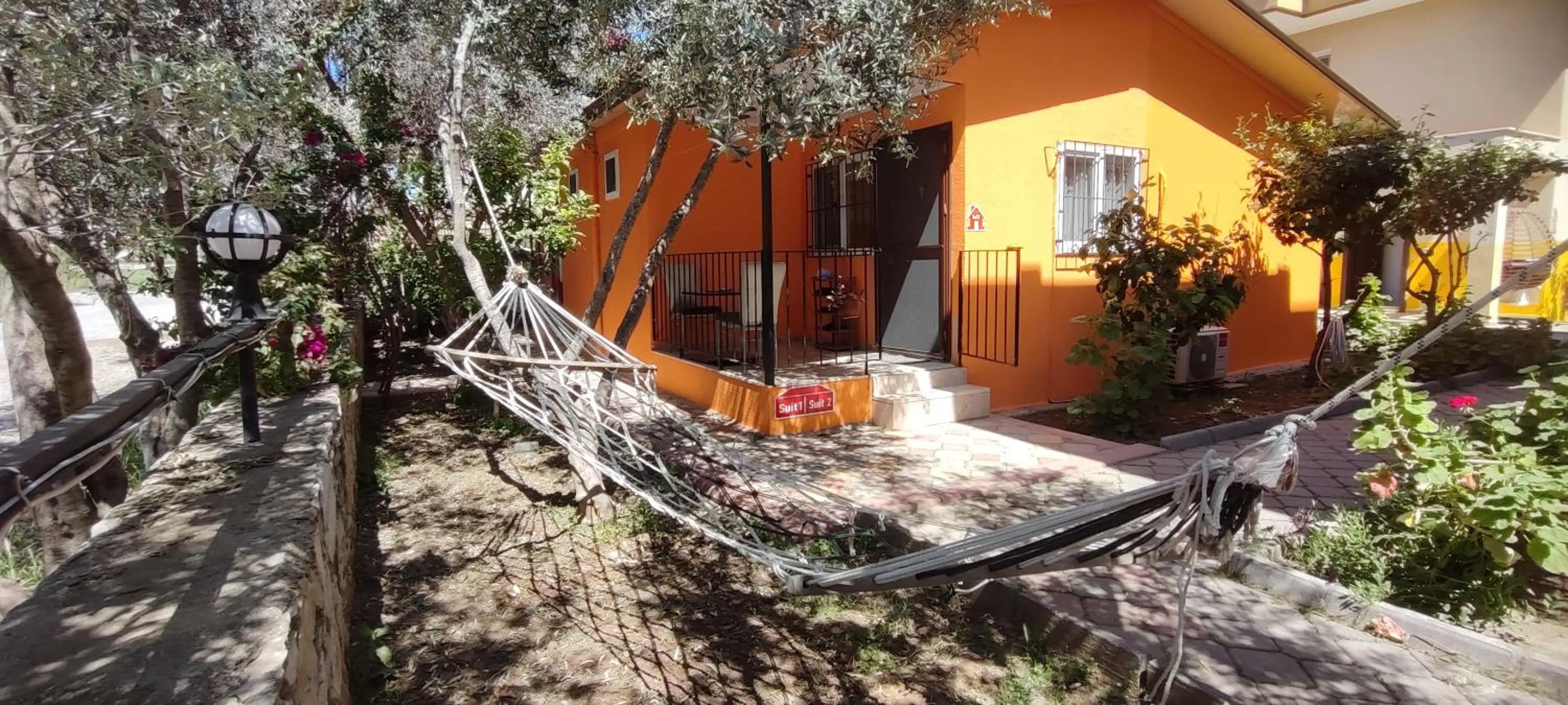 Property building in çileks apart otel