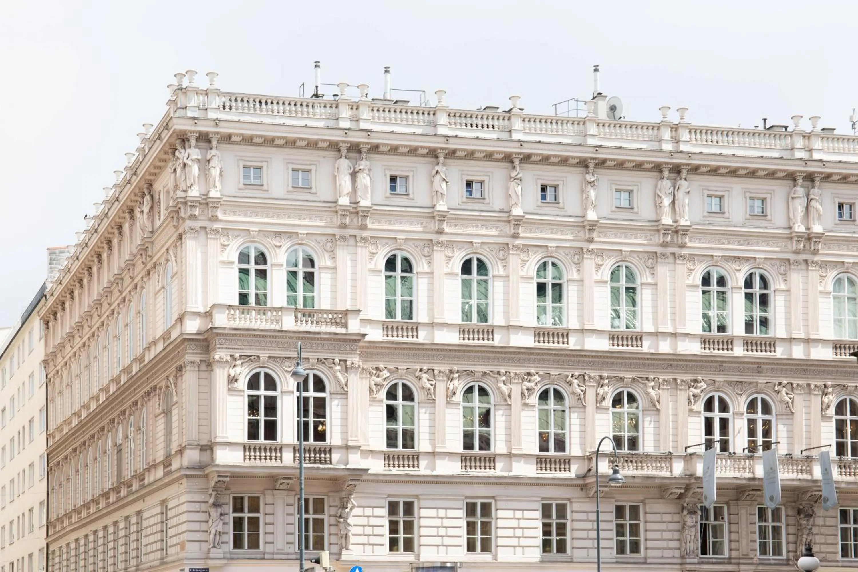 Nearby landmark in Miiro Palais Rudolf NEW OPENING