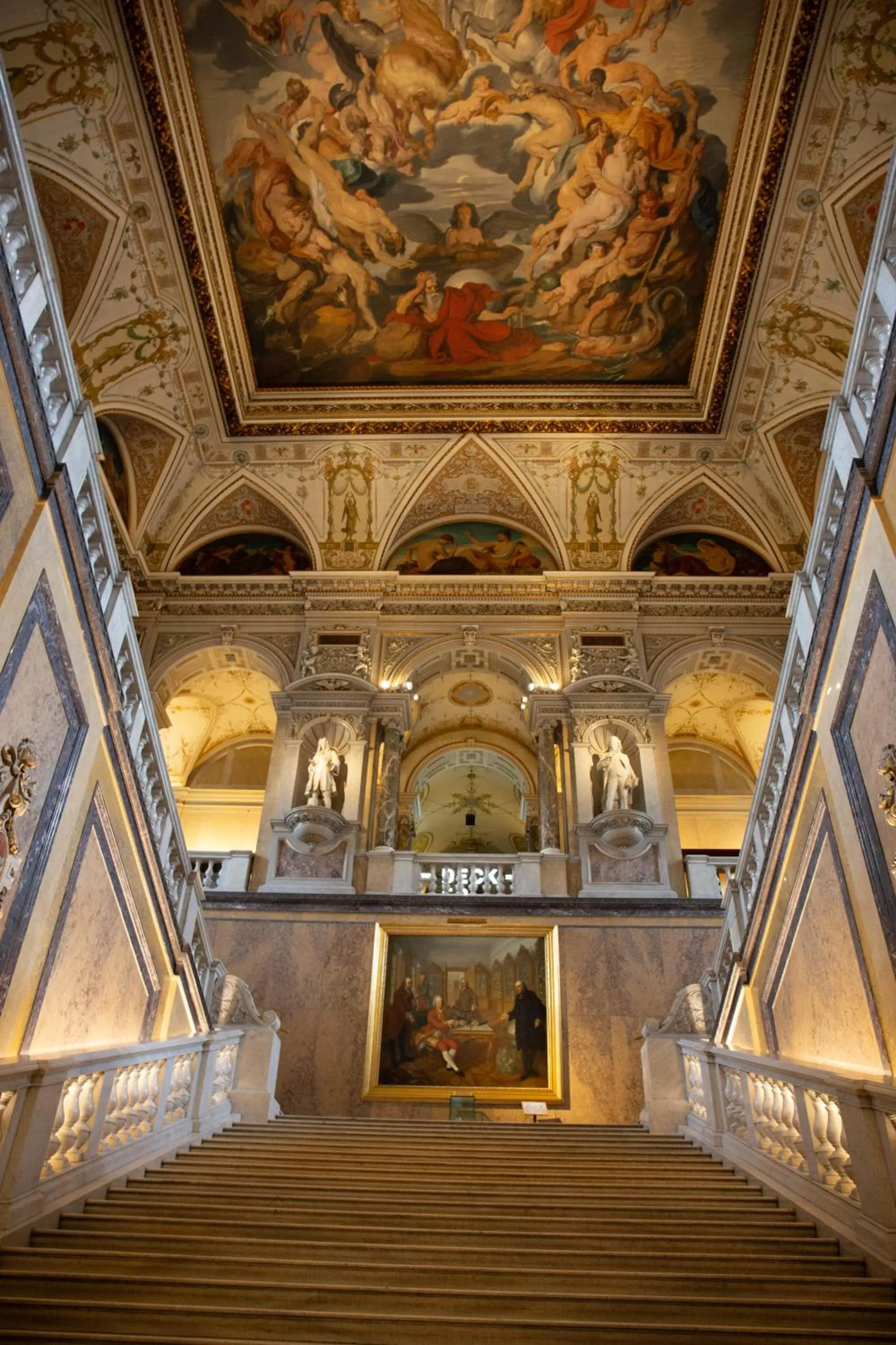 Nearby landmark in Miiro Palais Rudolf NEW OPENING