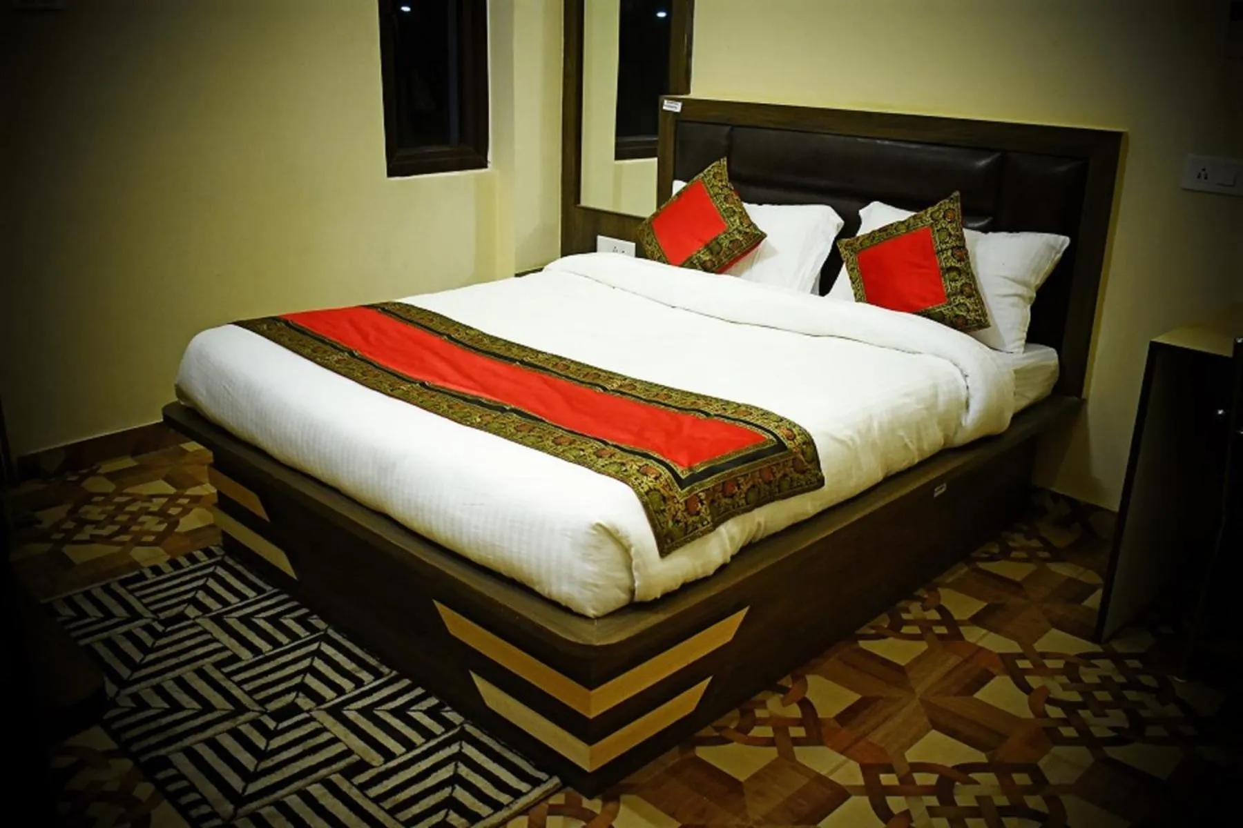 Bedroom, Bed in Hotel KB Palace