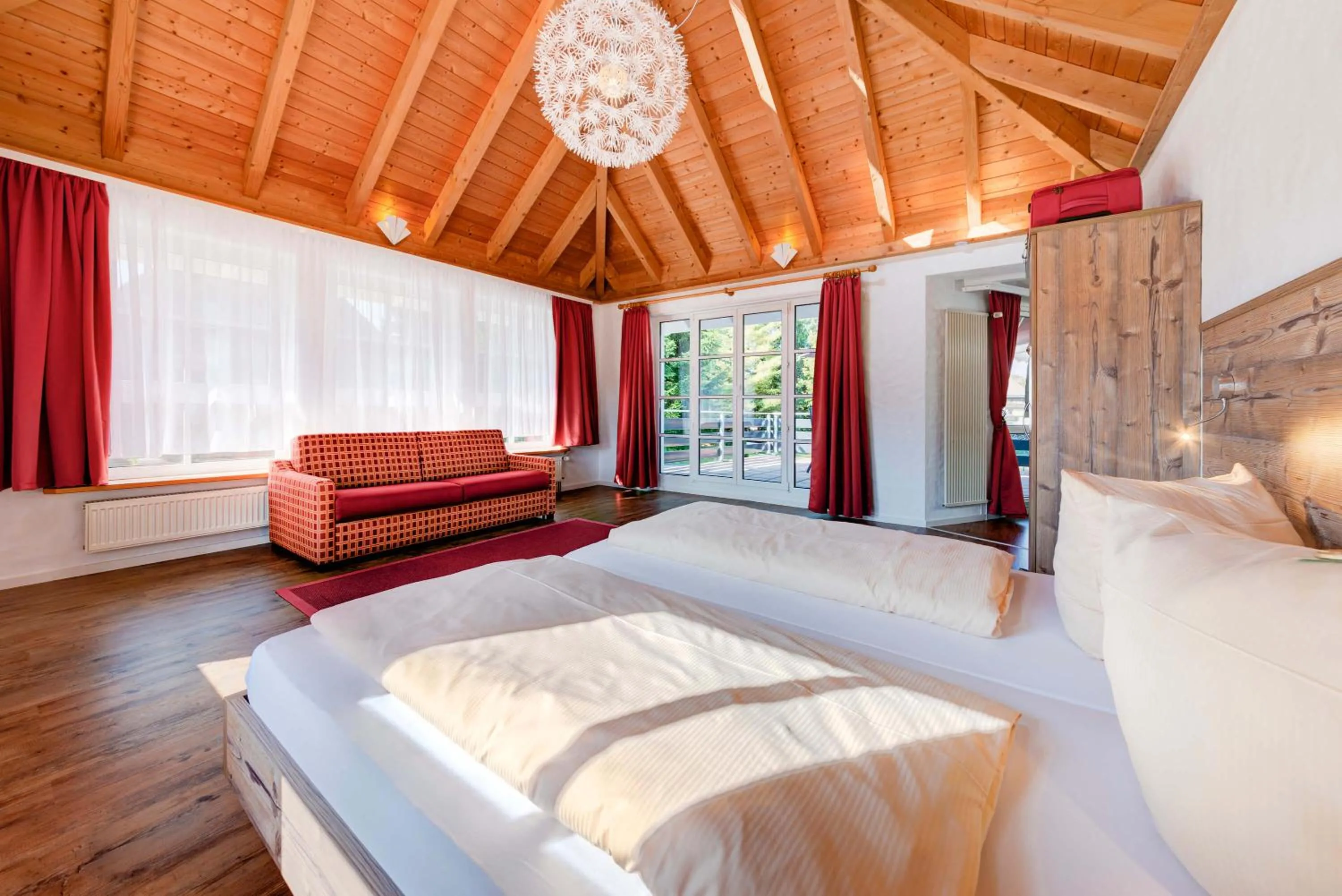 Photo of the whole room, Bed in Landgasthof zum Dorfkrug