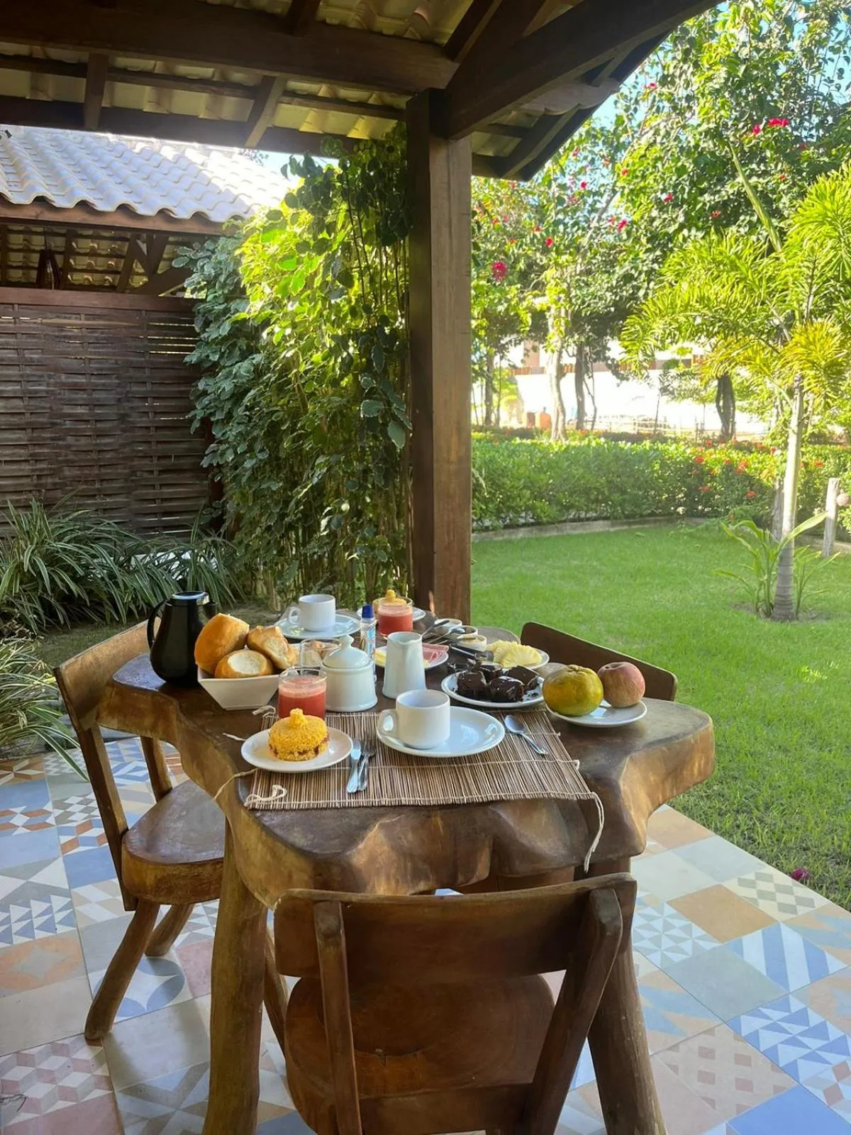 Restaurant/places to eat in POUSADA RANCHO PARAISO