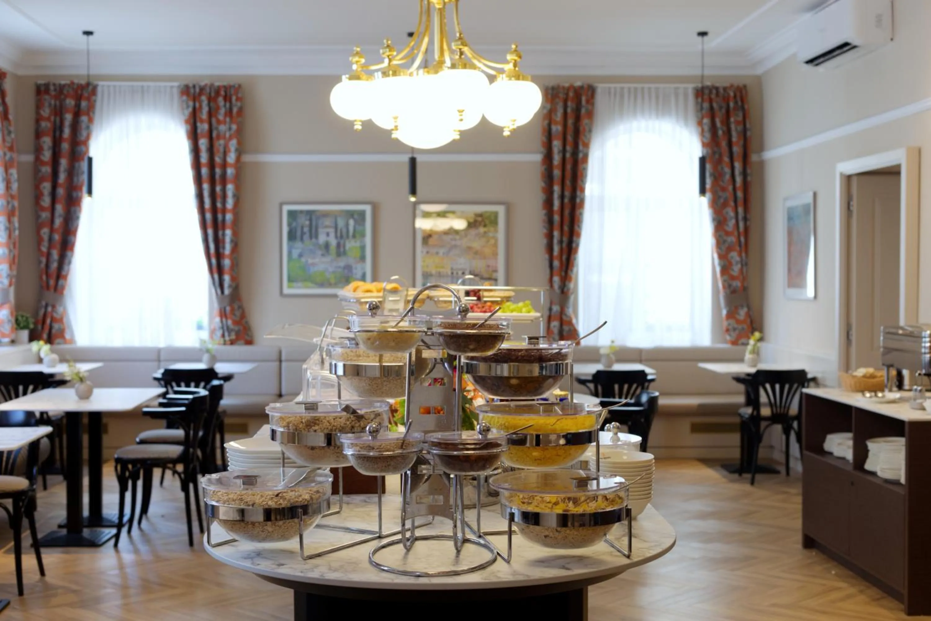 Buffet breakfast in Drei Kronen Hotel Wien City