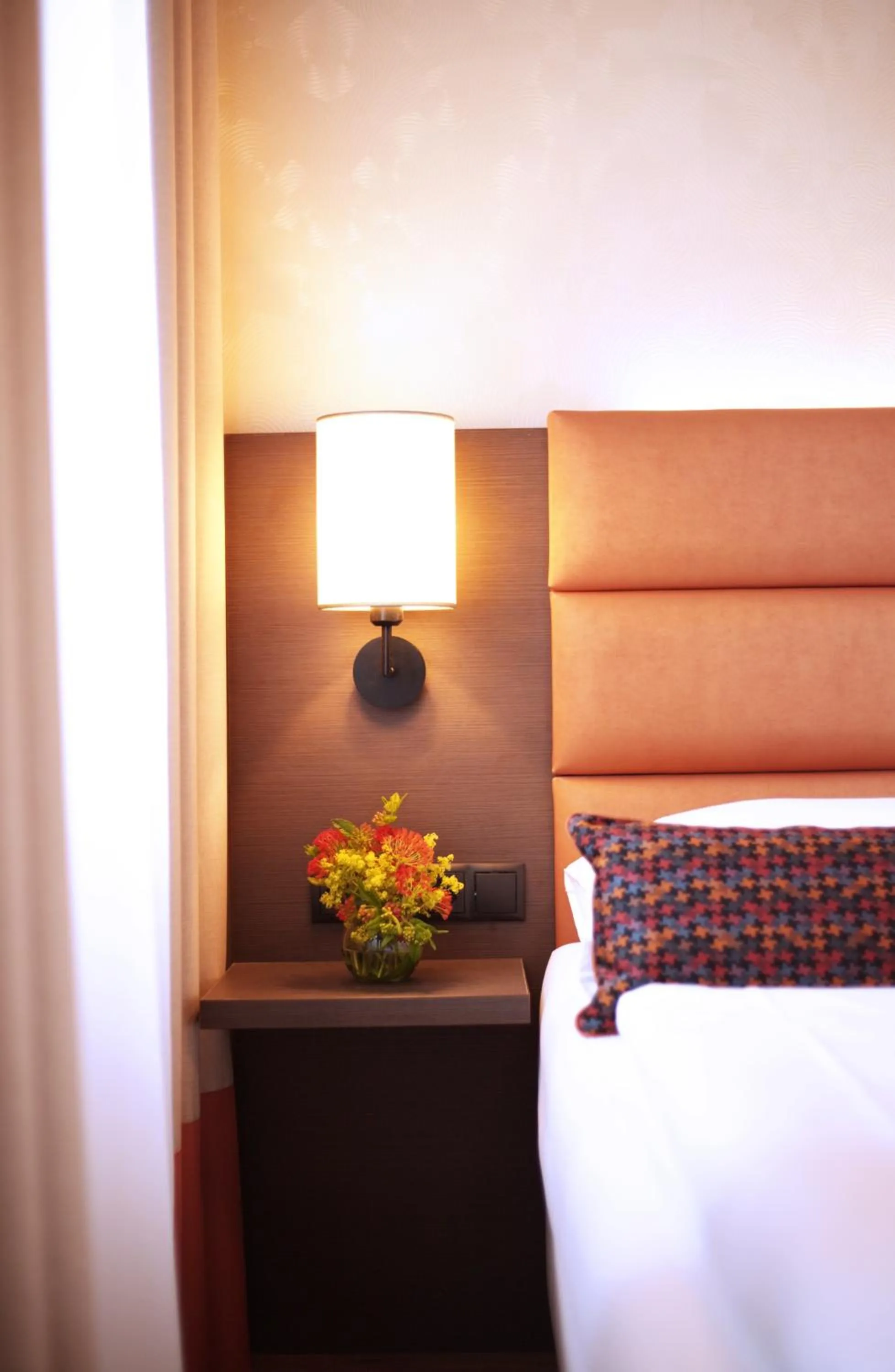 Bed in Drei Kronen Hotel Wien City