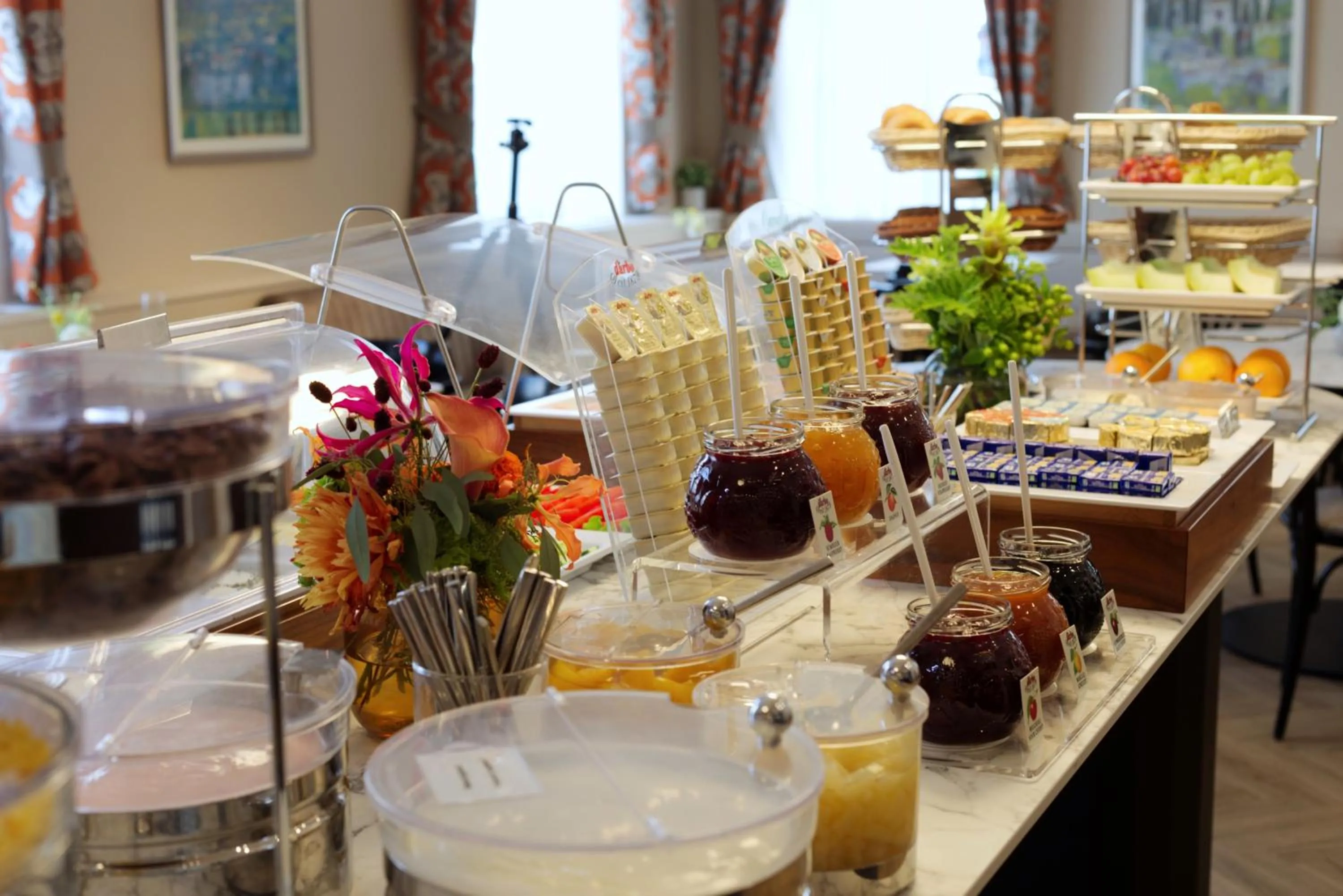 Buffet breakfast in Drei Kronen Hotel Wien City