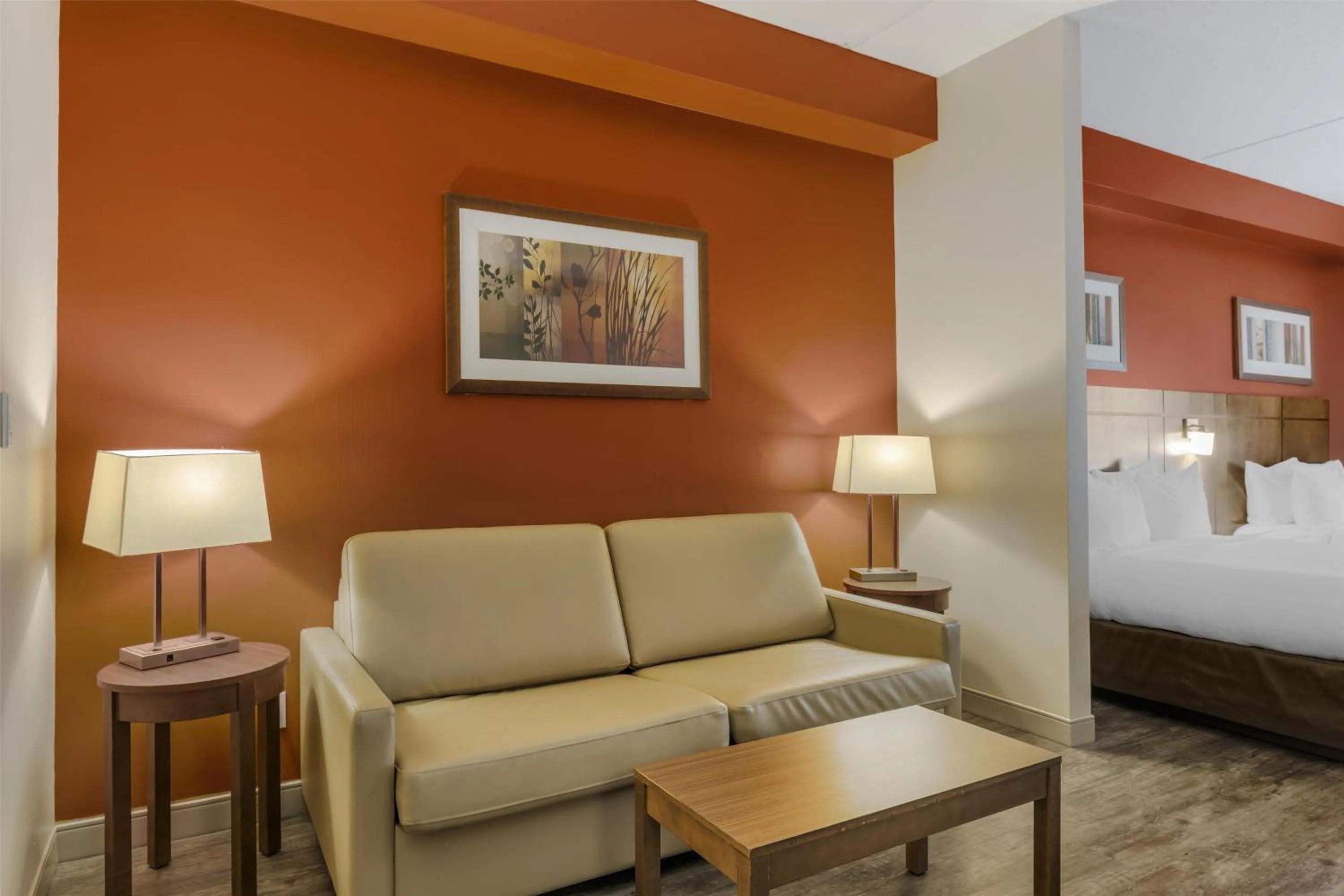 Bedroom, Bed in Best Western Plus Winnipeg West