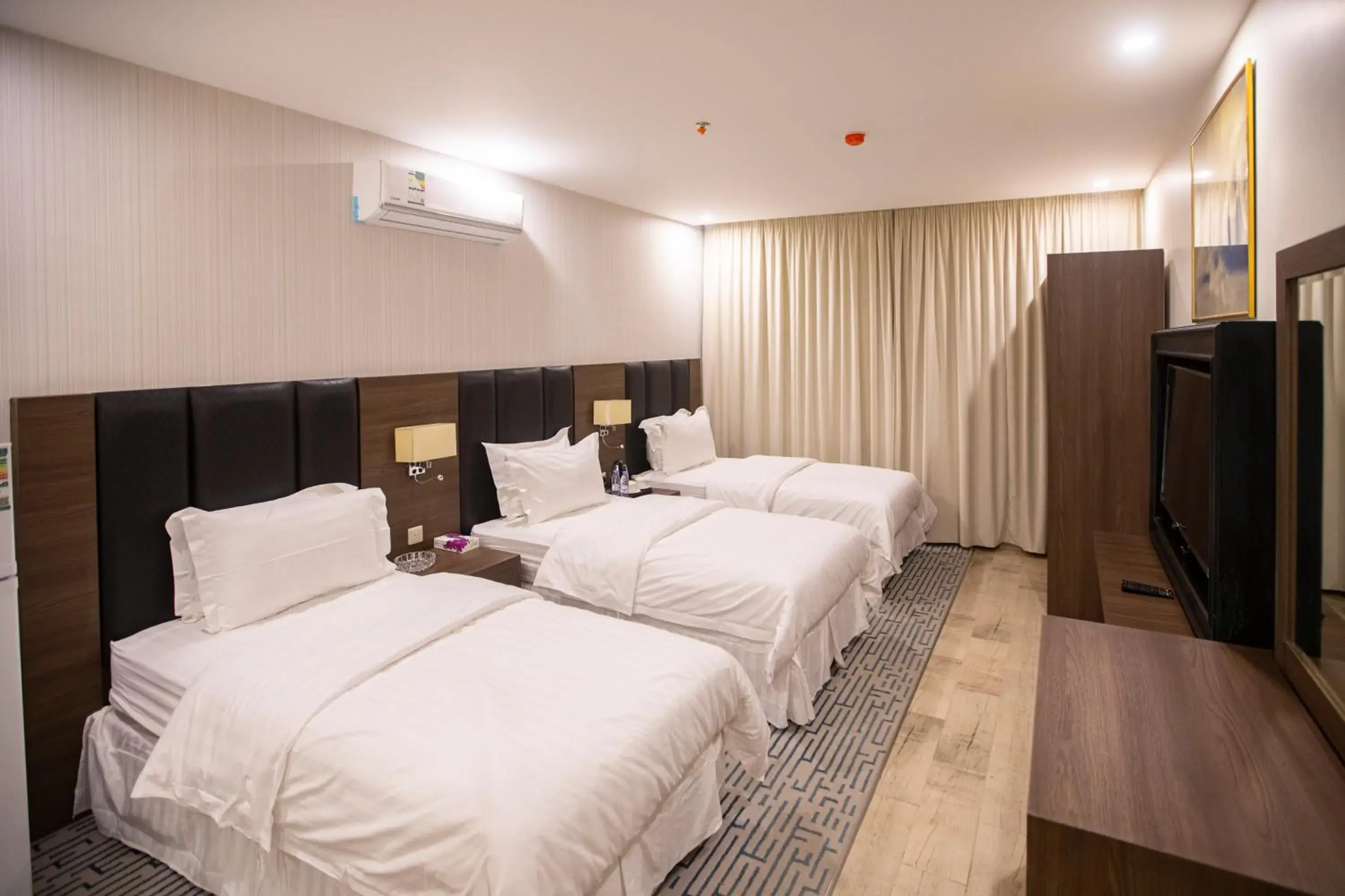 Basic Triple Room in Olive Tree Hotel Basic Triple Room in Olive Tree Hotel