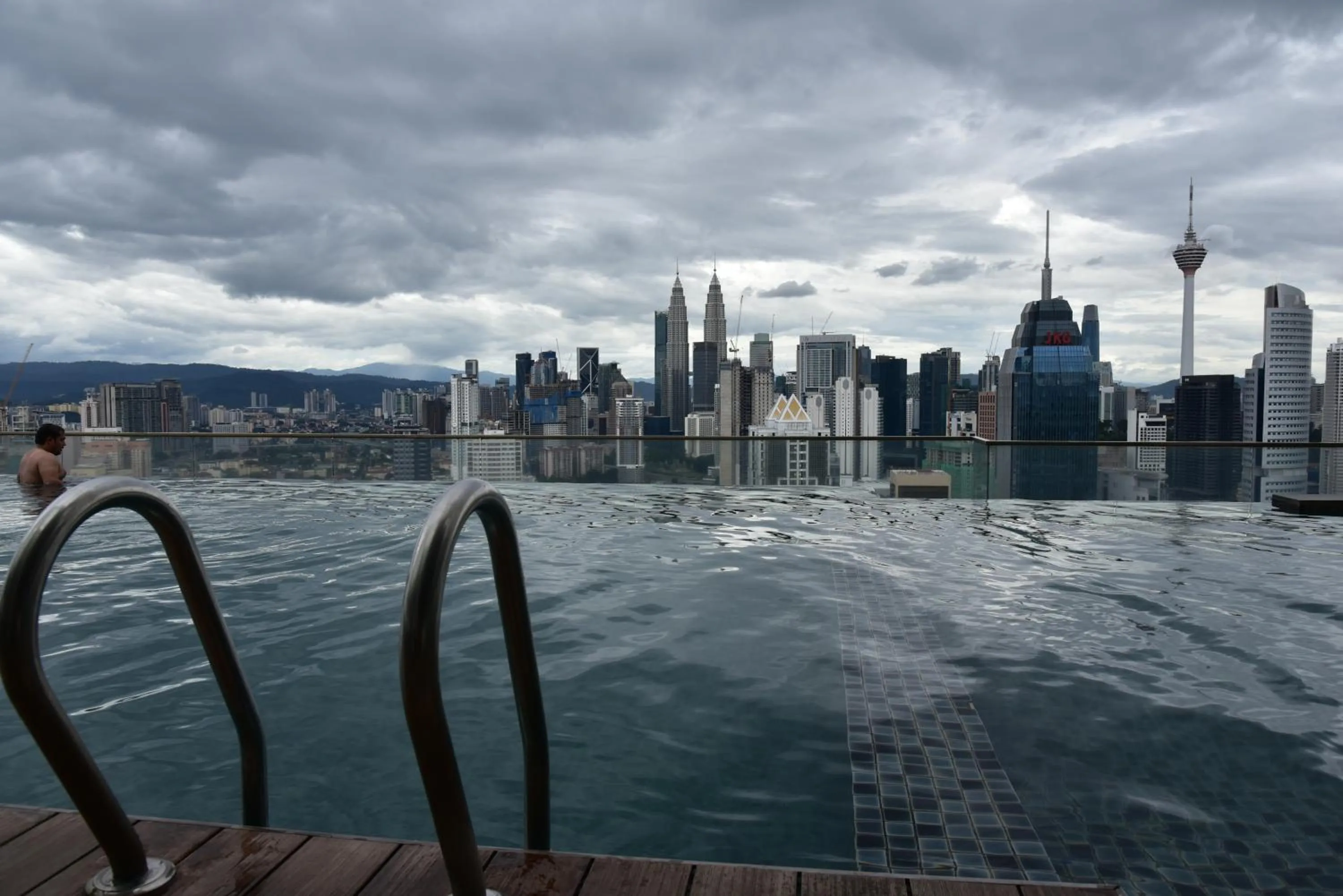 Wonderful KLCC View at Regalia Suites