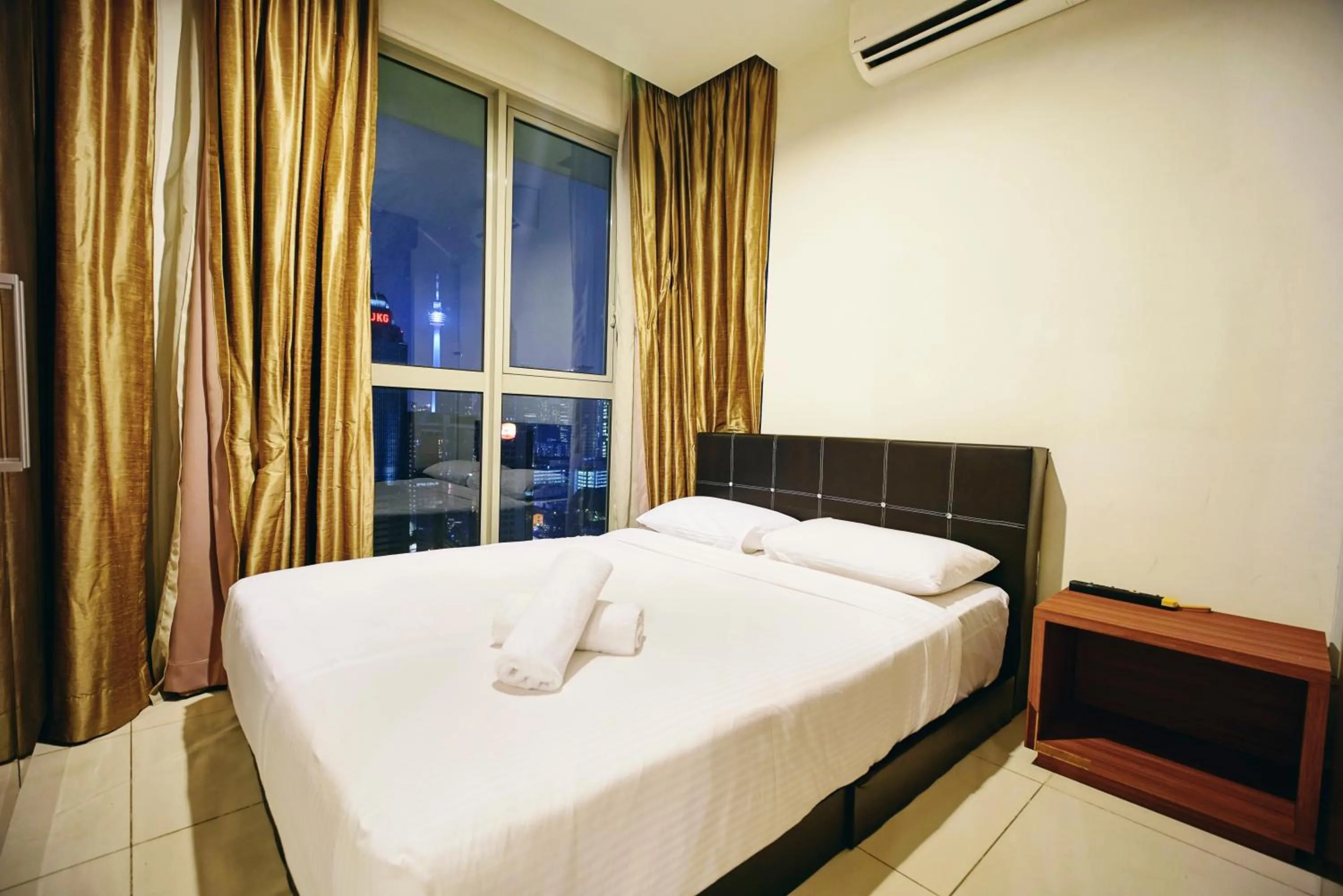 Wonderful KLCC View at Regalia Suites