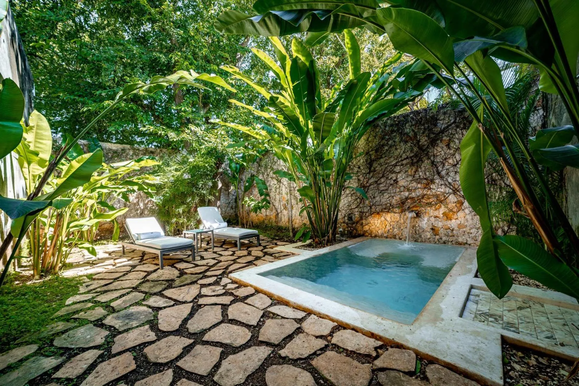 Swimming pool in Hacienda San Antonio Hool