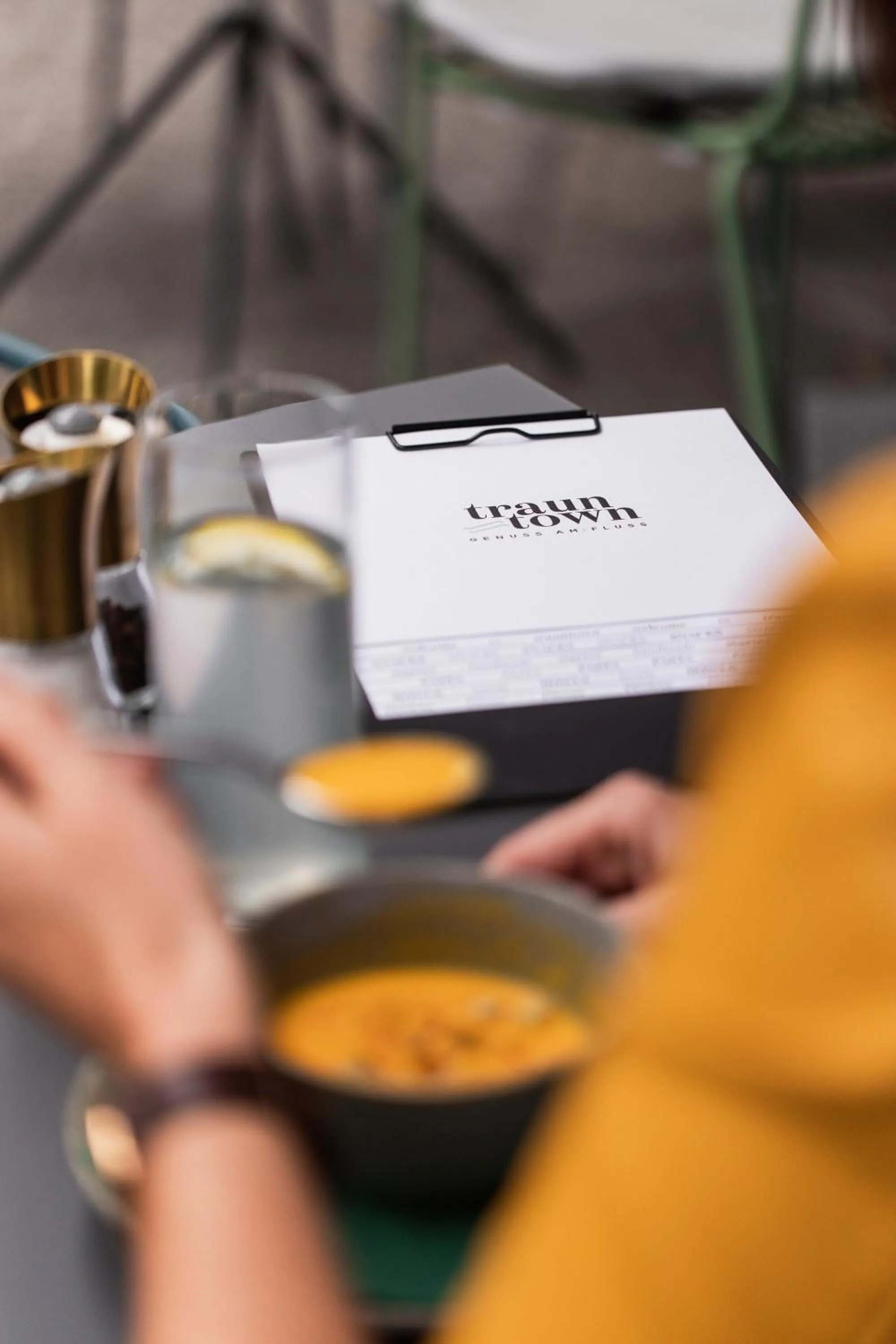 Restaurant/places to eat in Stadthotel Goldenes Schiff