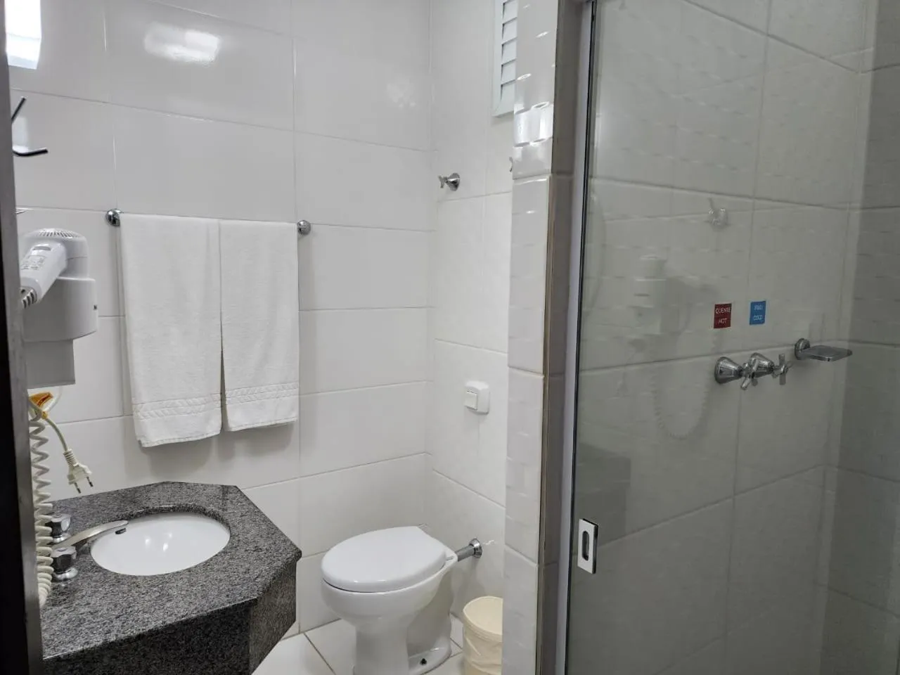 Bathroom in Hotel Europa