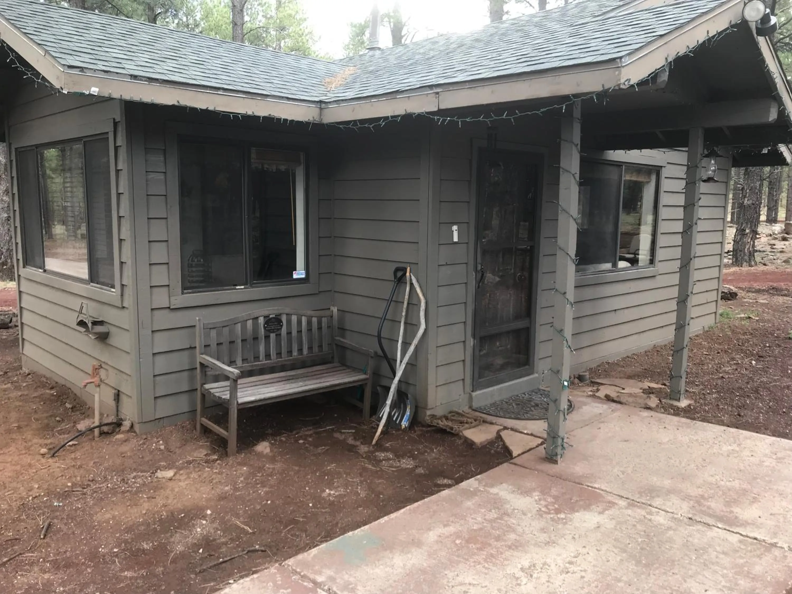 Facade/entrance in Grand Canyon Cottage at Historic Wrigley Ranch with Horseback Riding & Hiking