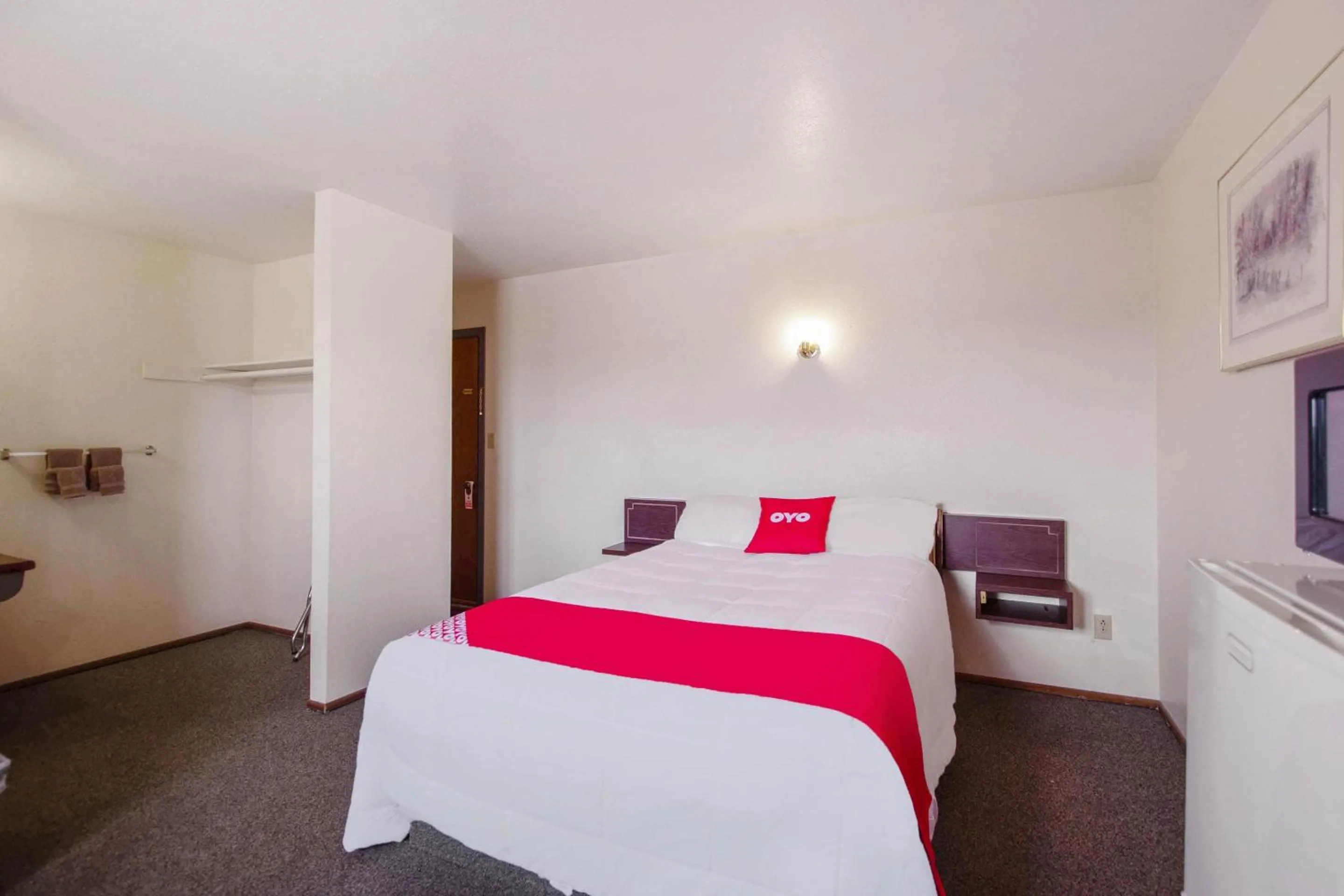 Bedroom in OYO Hotel Cheyenne Wells - US 40