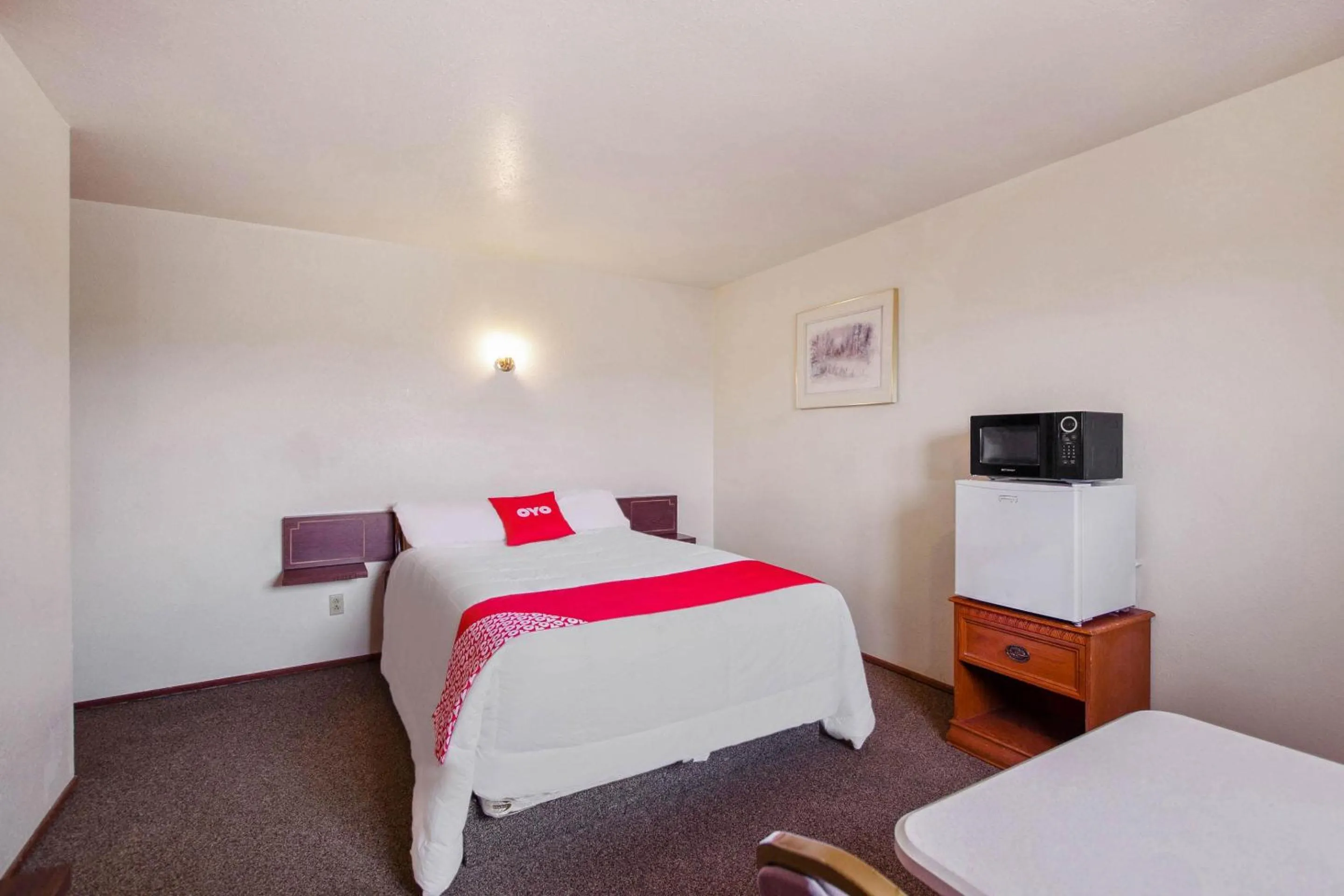 Bedroom in OYO Hotel Cheyenne Wells - US 40