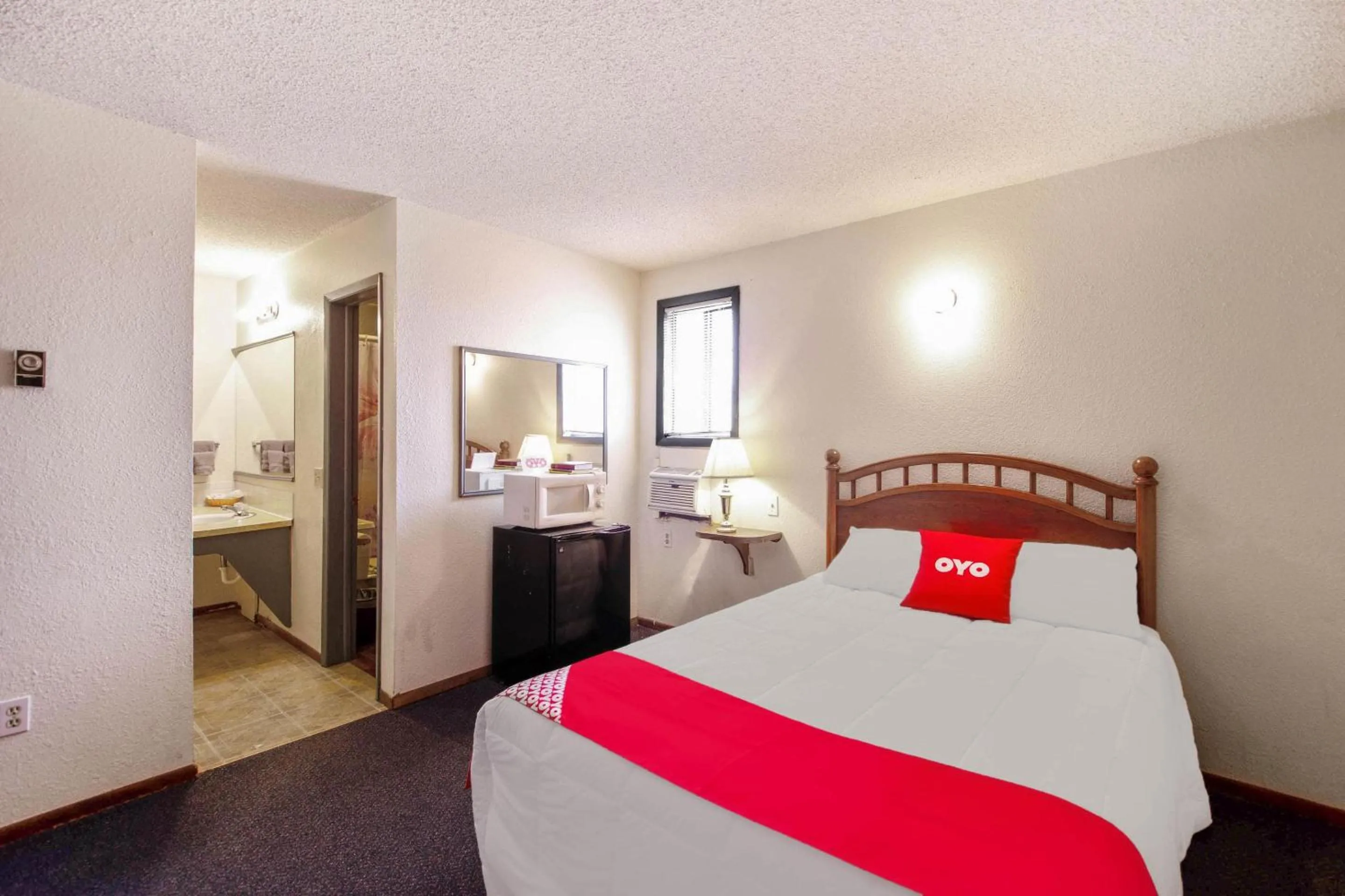 Bedroom in OYO Hotel Cheyenne Wells - US 40