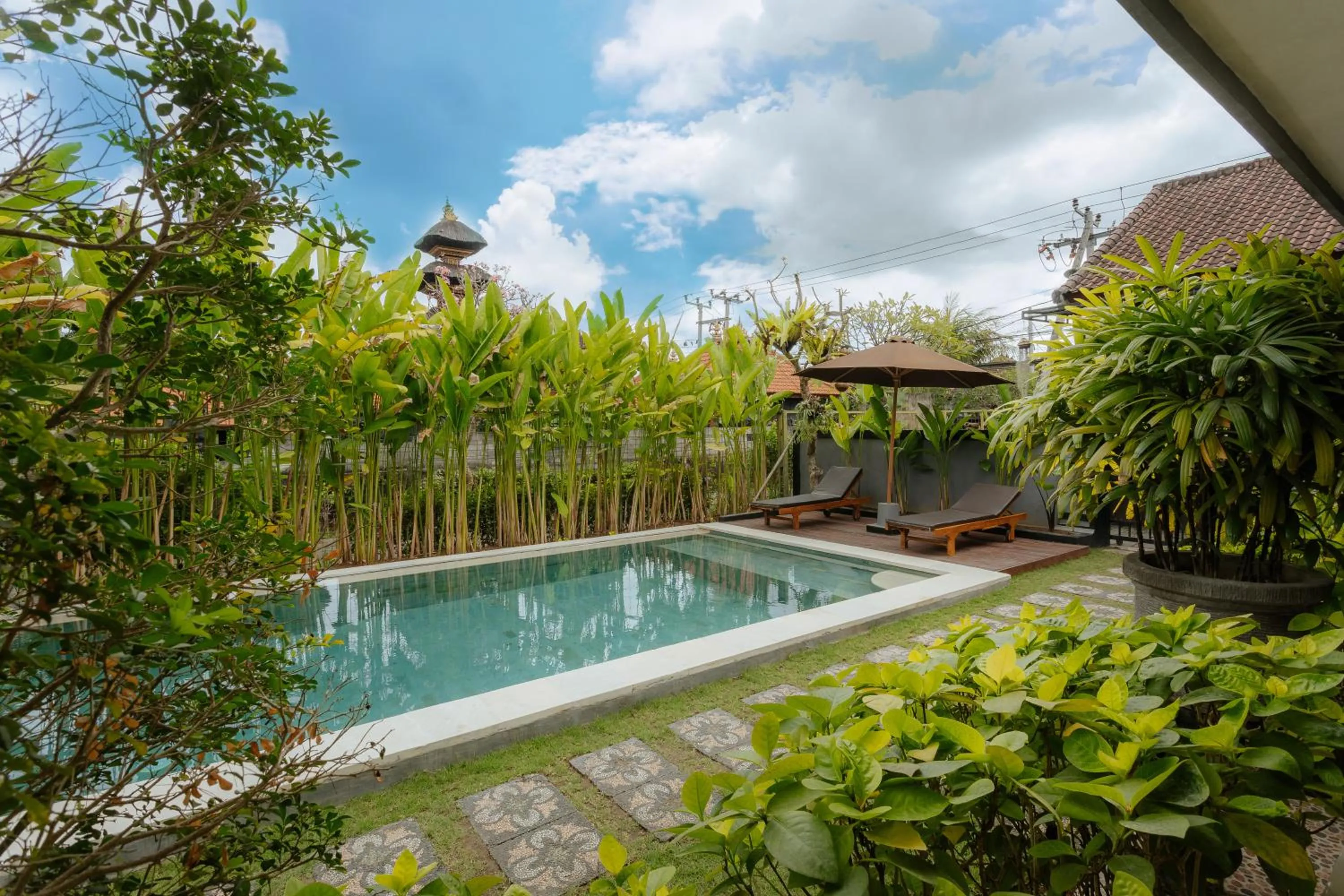 Pool view in BUBU CANGGU Guesthouse