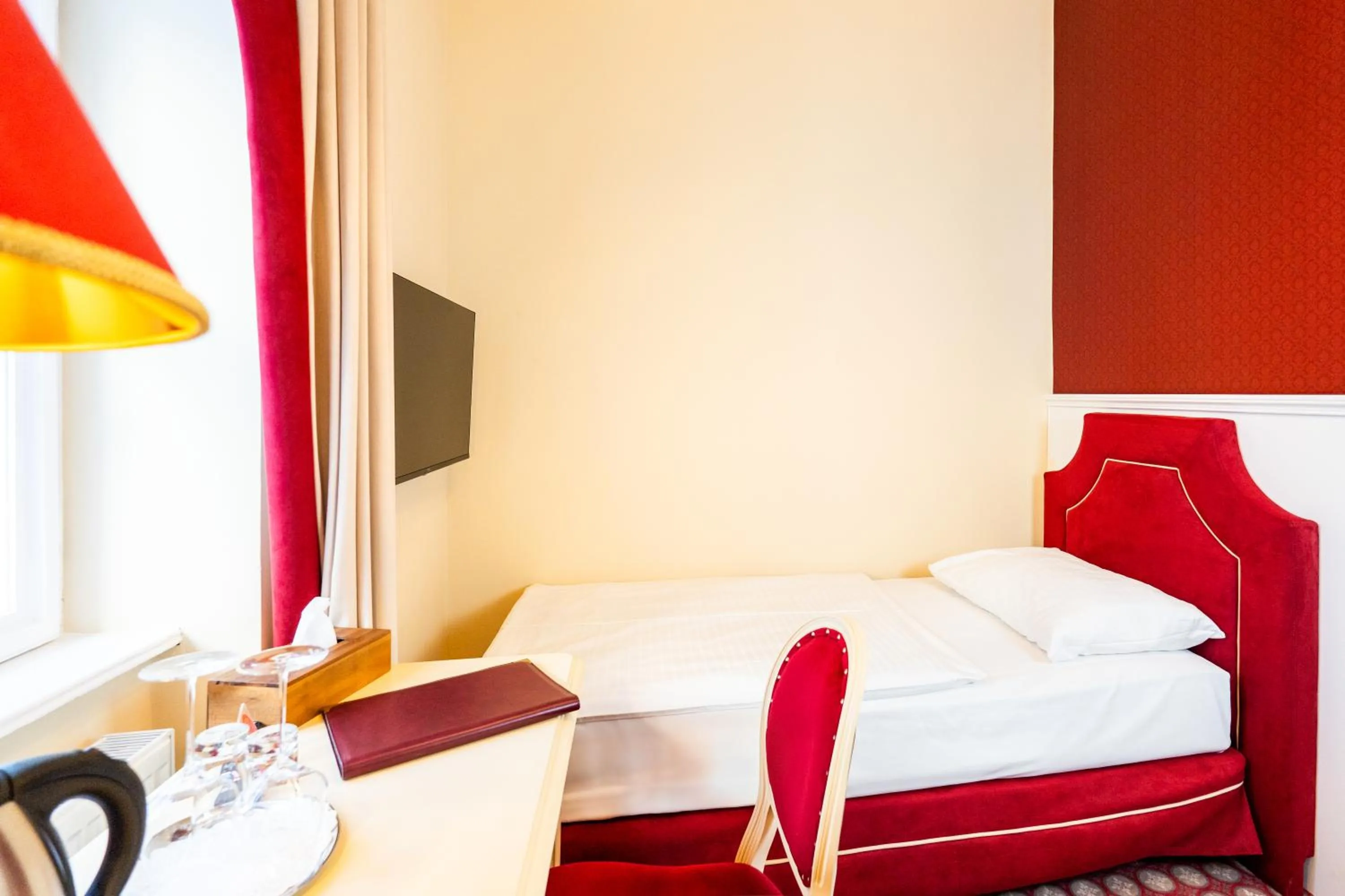 Bed in Aviano Boutique Hotel