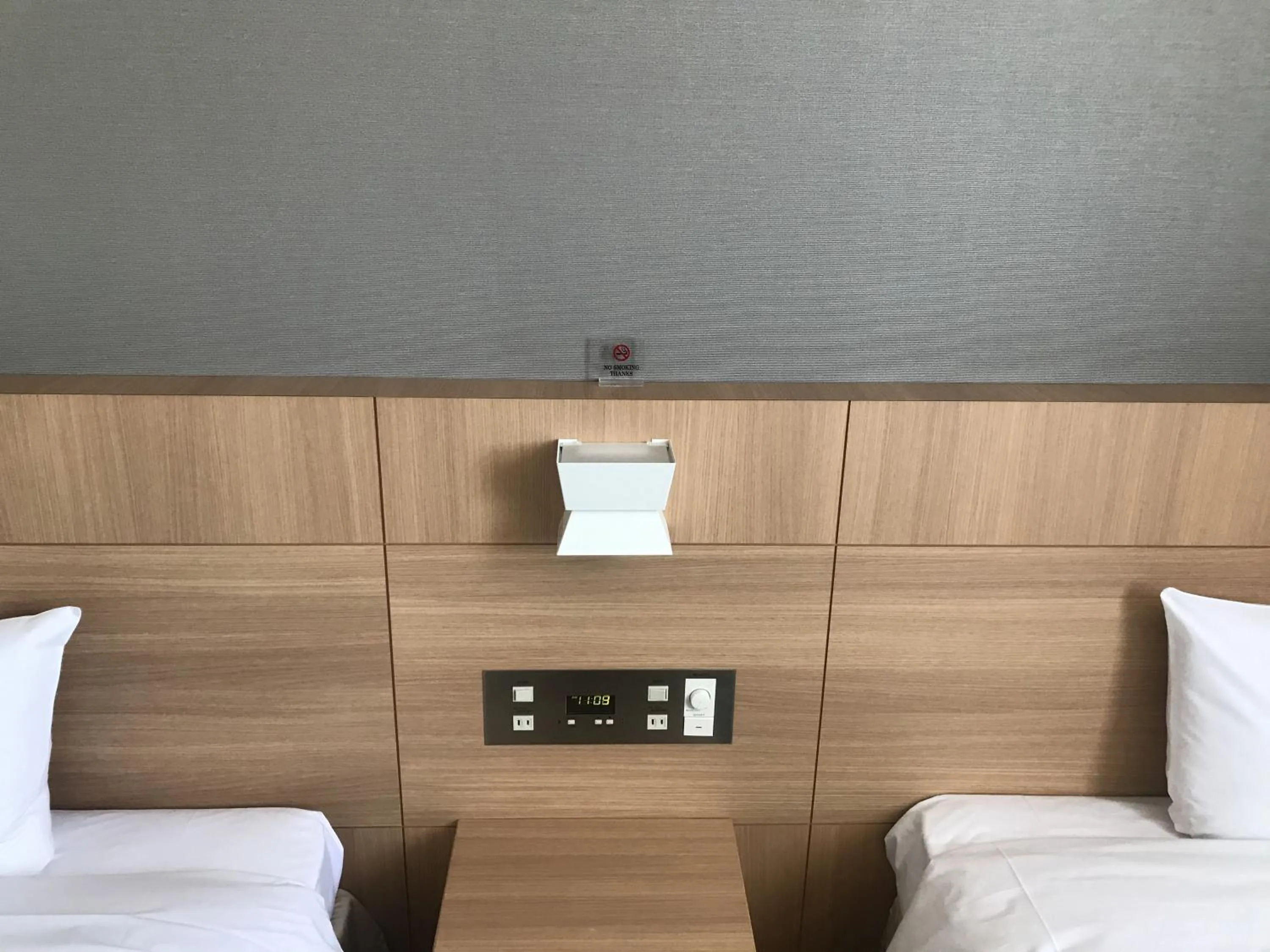 Photo of the whole room, Bed in Sunrise Choshi