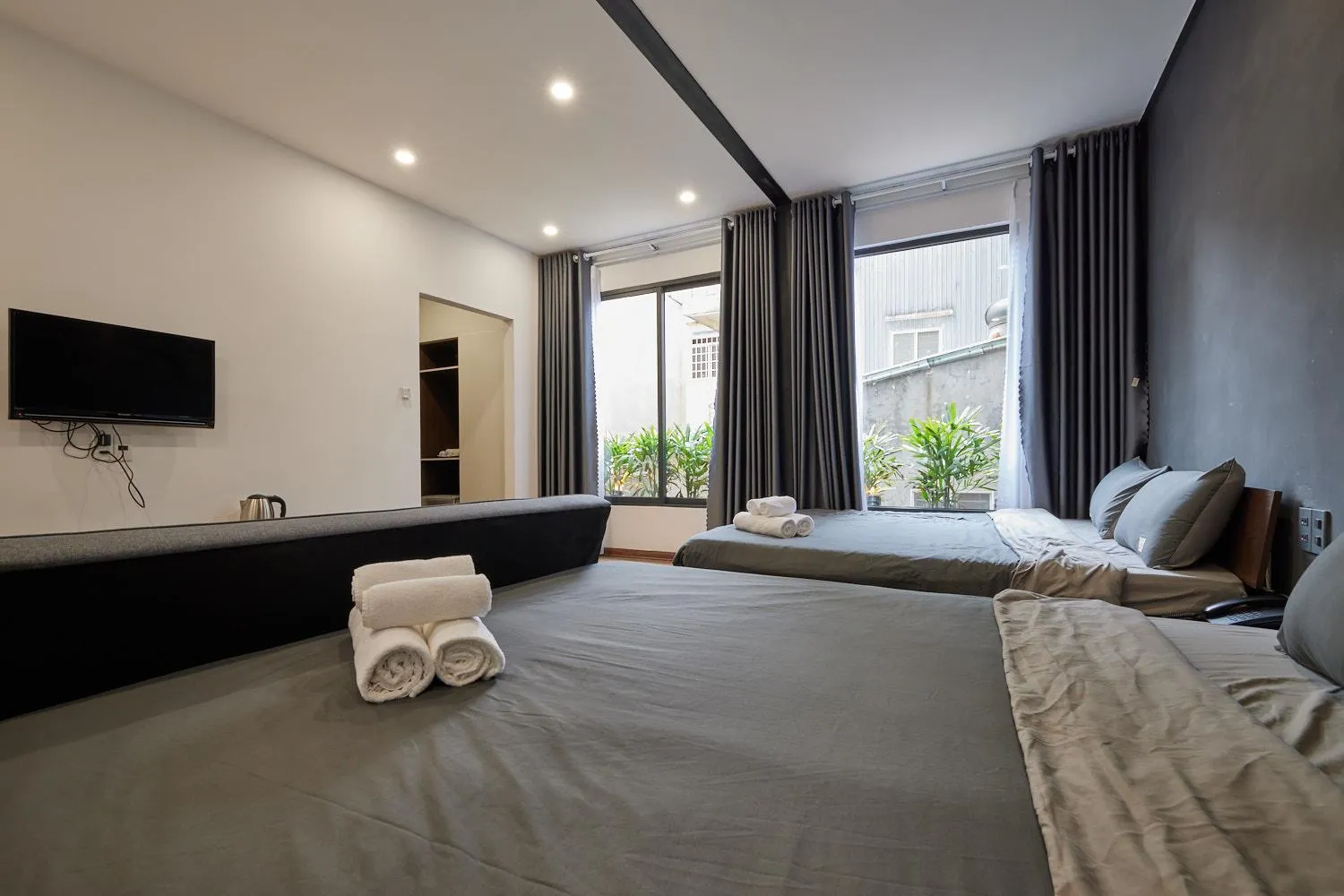 Bedroom, Bed in The Garden Capsule Hotel