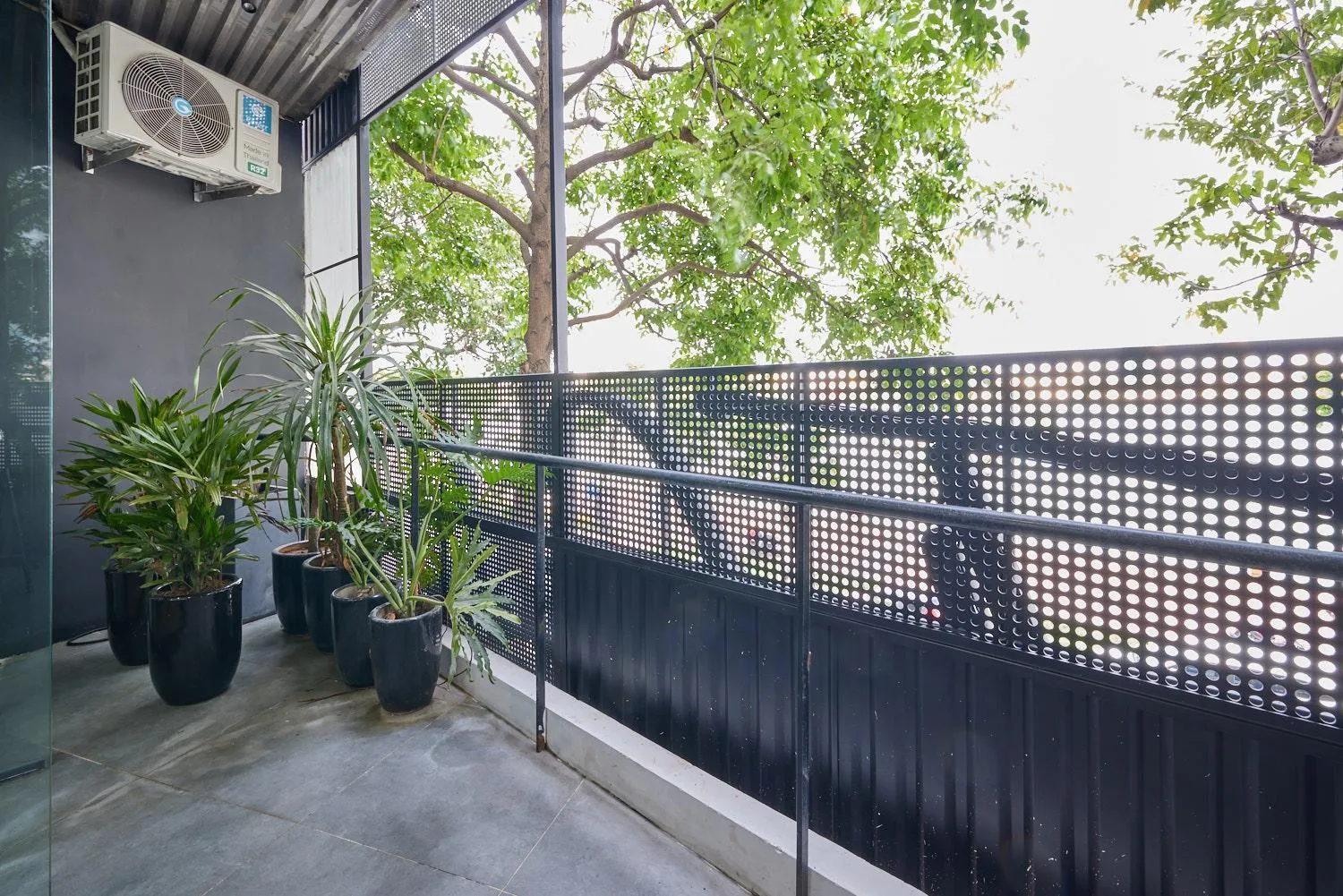 Balcony/Terrace in The Garden Capsule Hotel