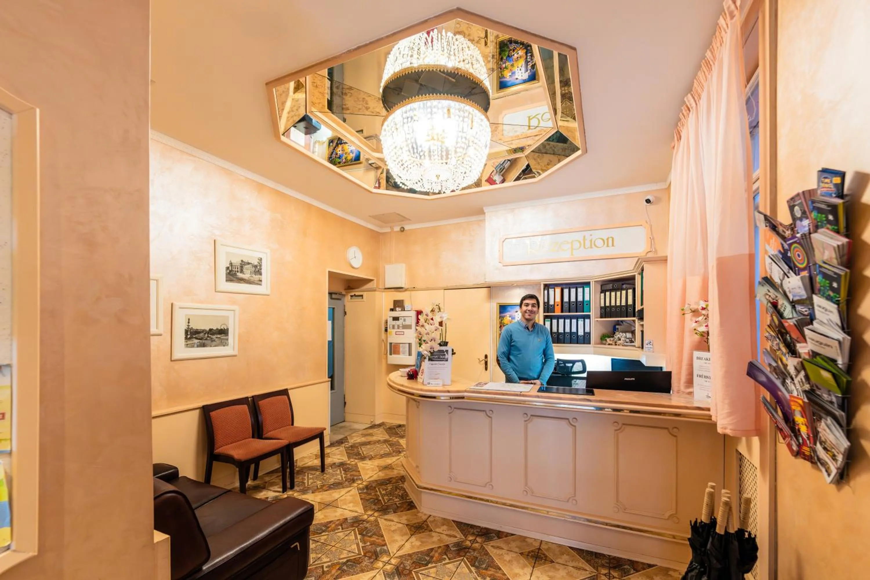 Lobby or reception in Hotel Pension Baronesse