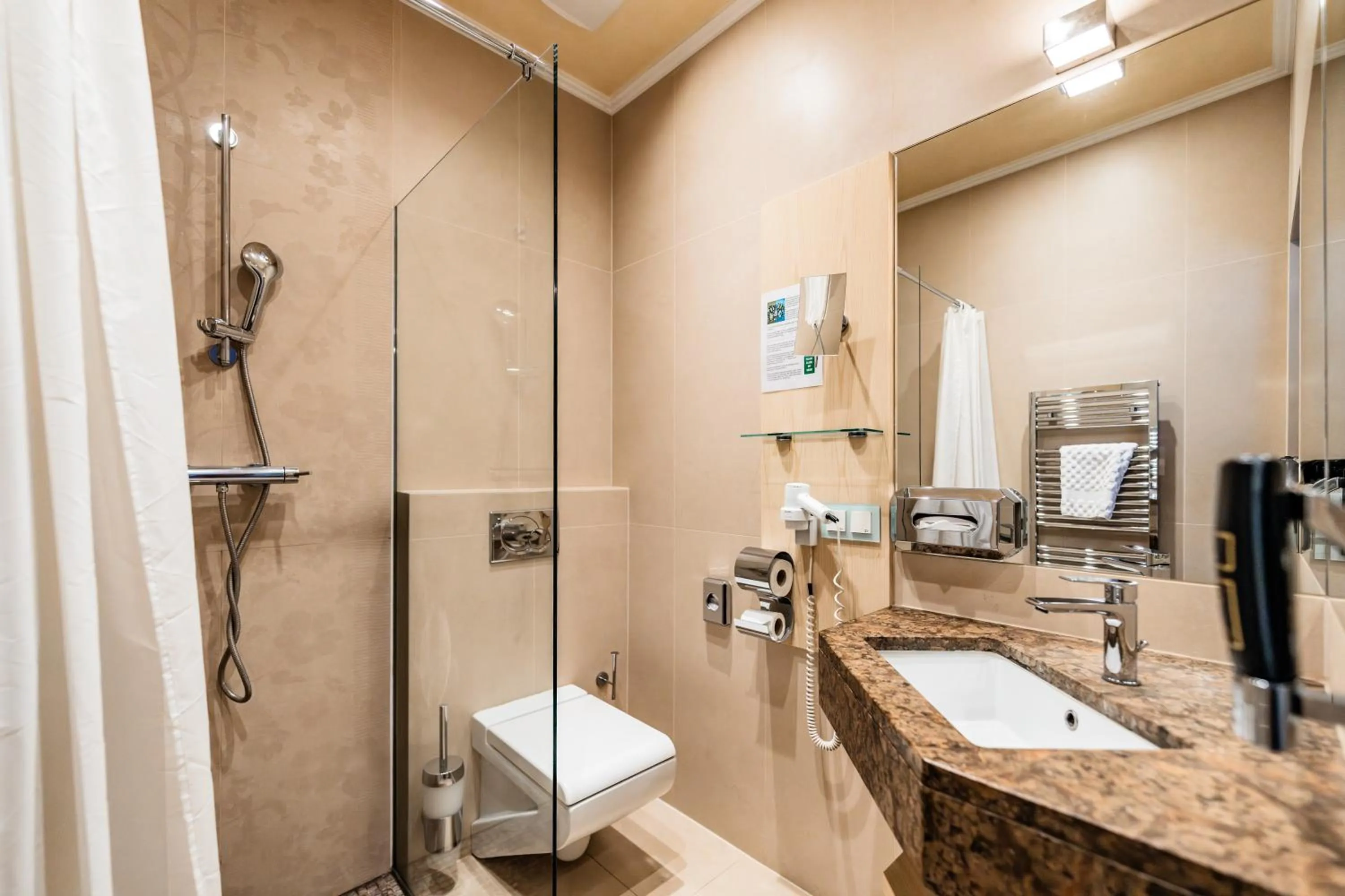 Shower in Hotel Pension Baronesse