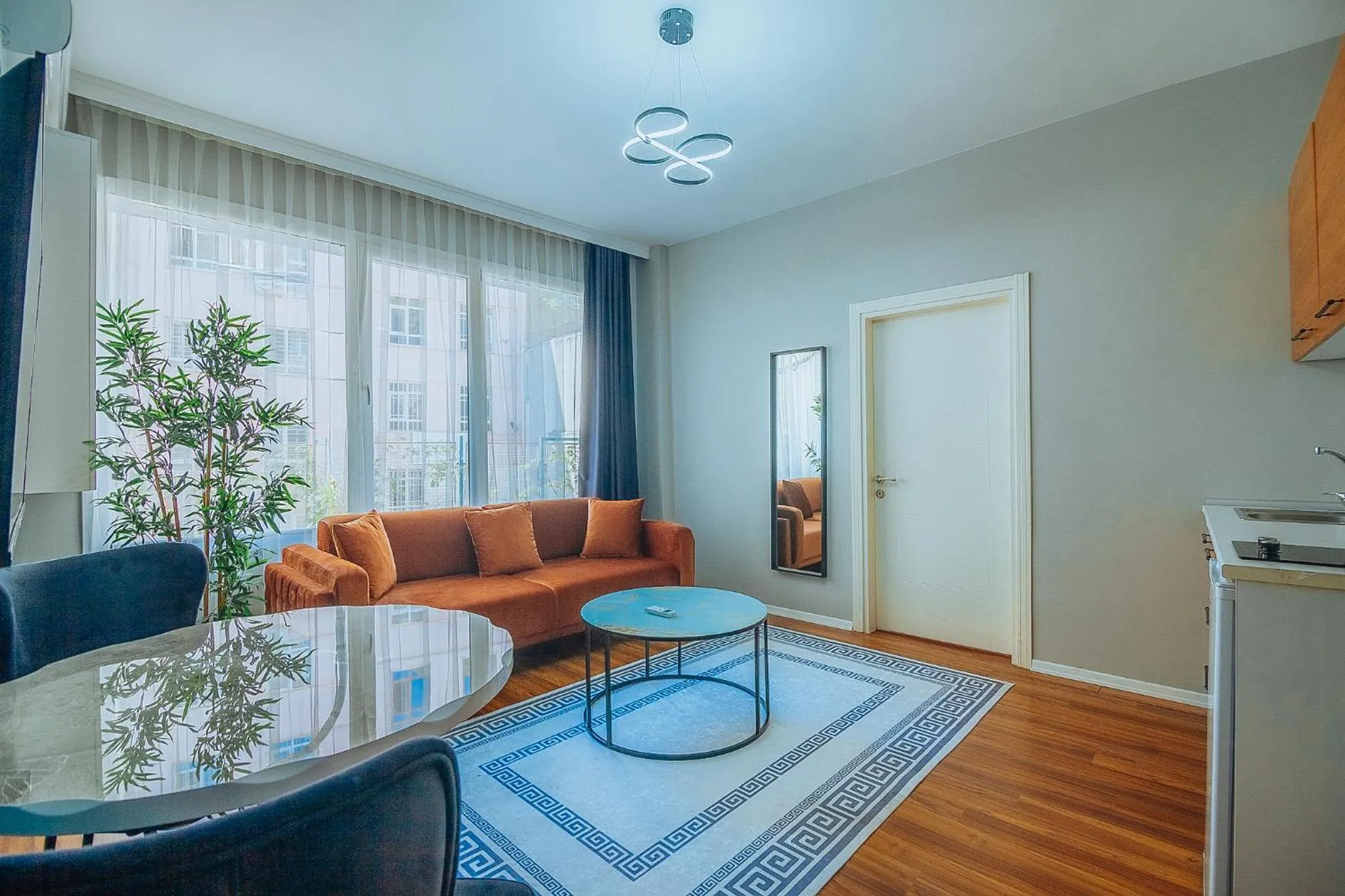 Kitchen or kitchenette in Taksim Wonder Suites