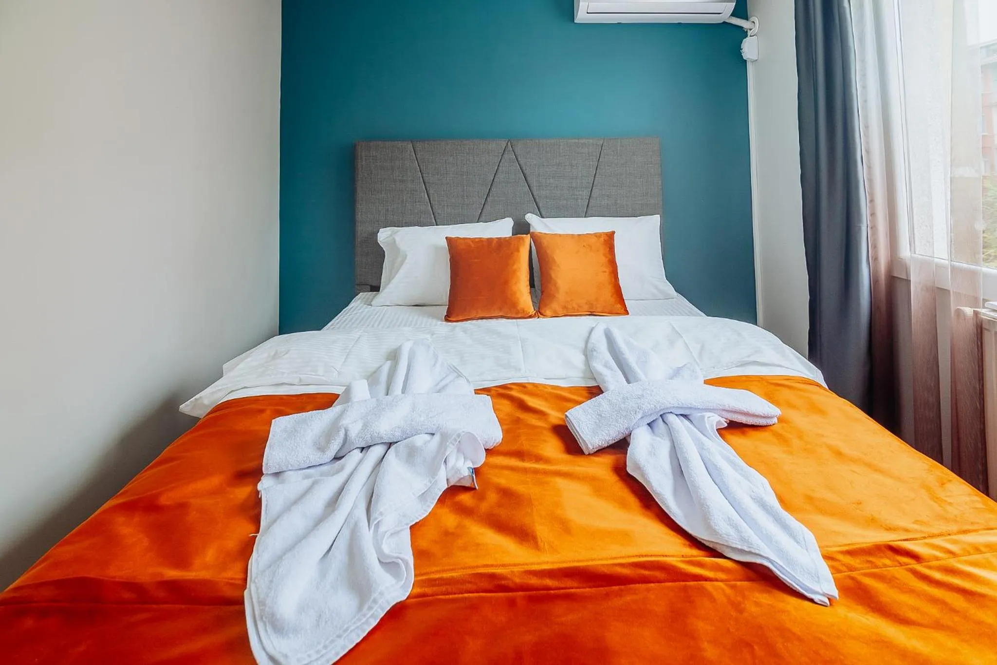 Bed in Taksim Wonder Suites