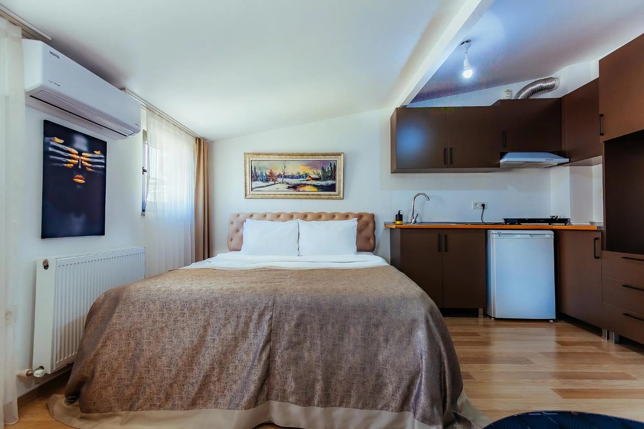 Bed in Taksim Wonder Suites