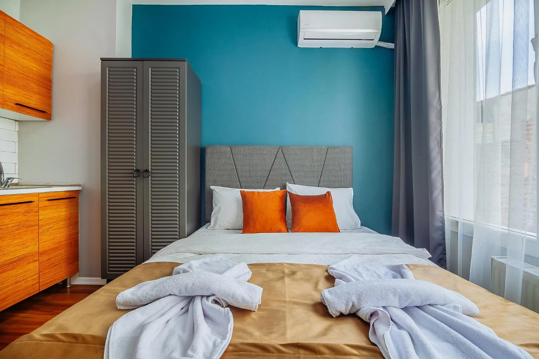 Bed in Taksim Wonder Suites