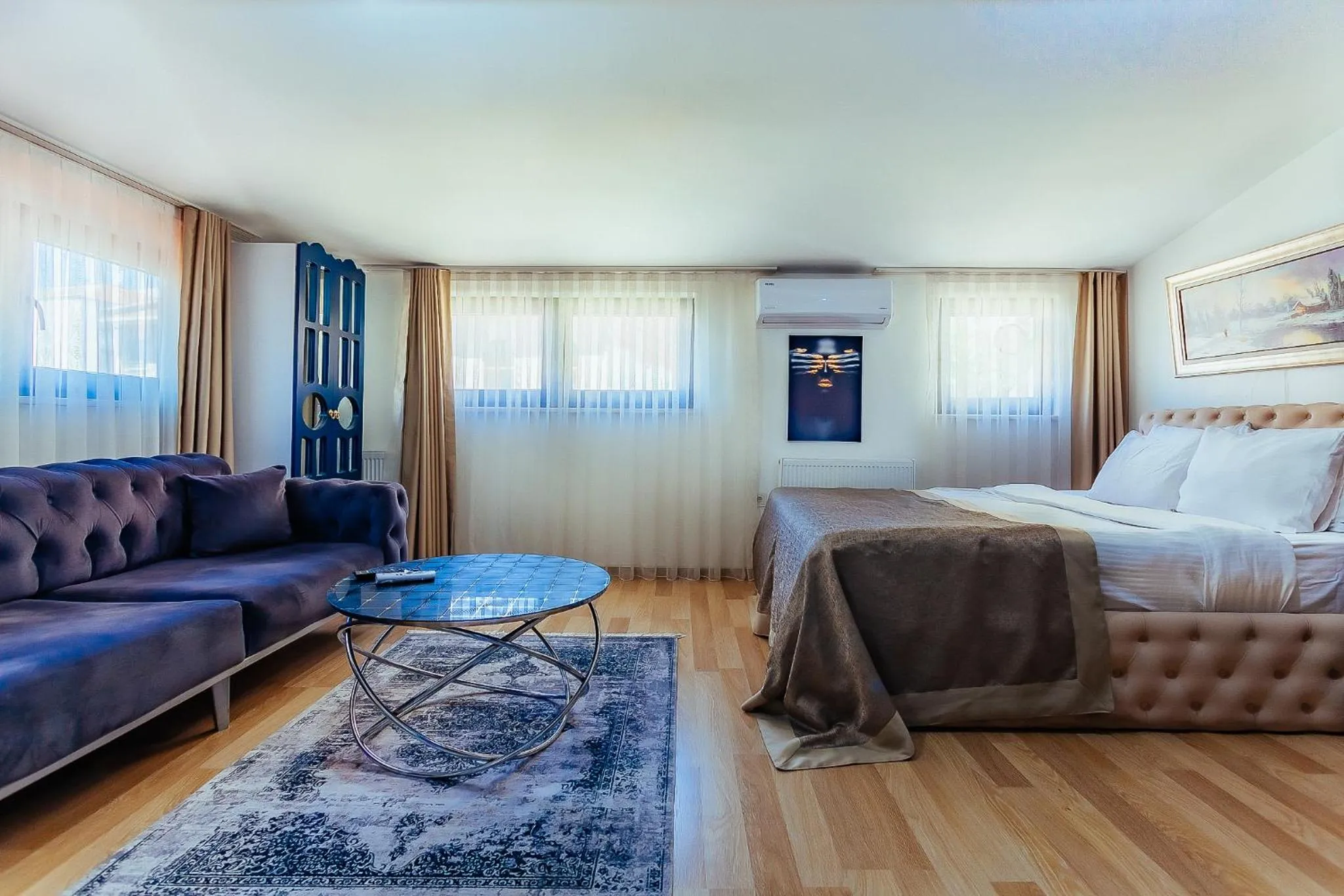 Bed in Taksim Wonder Suites