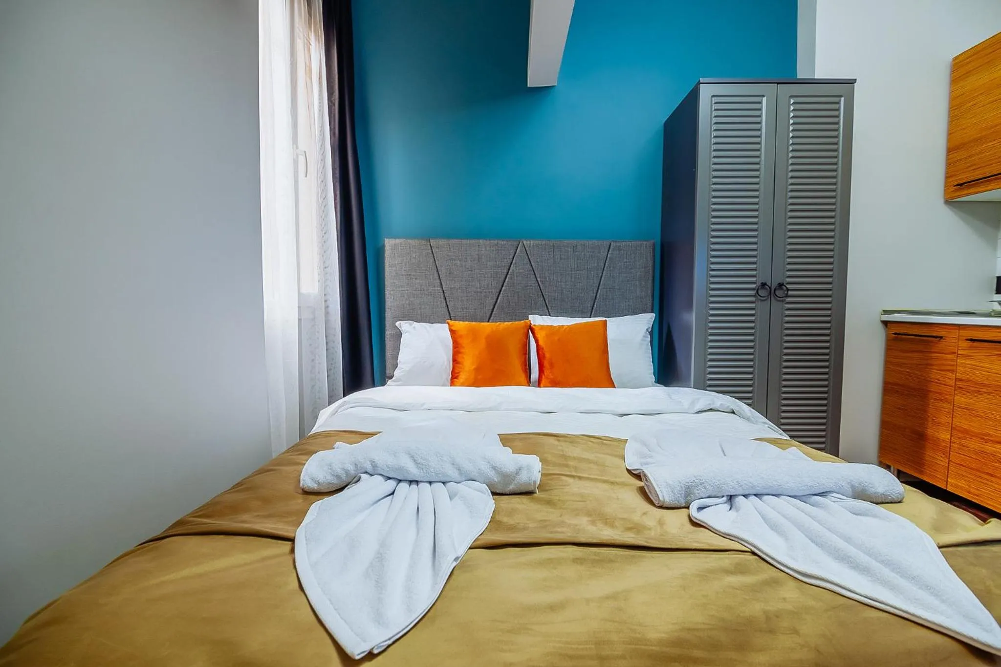 Bed in Taksim Wonder Suites