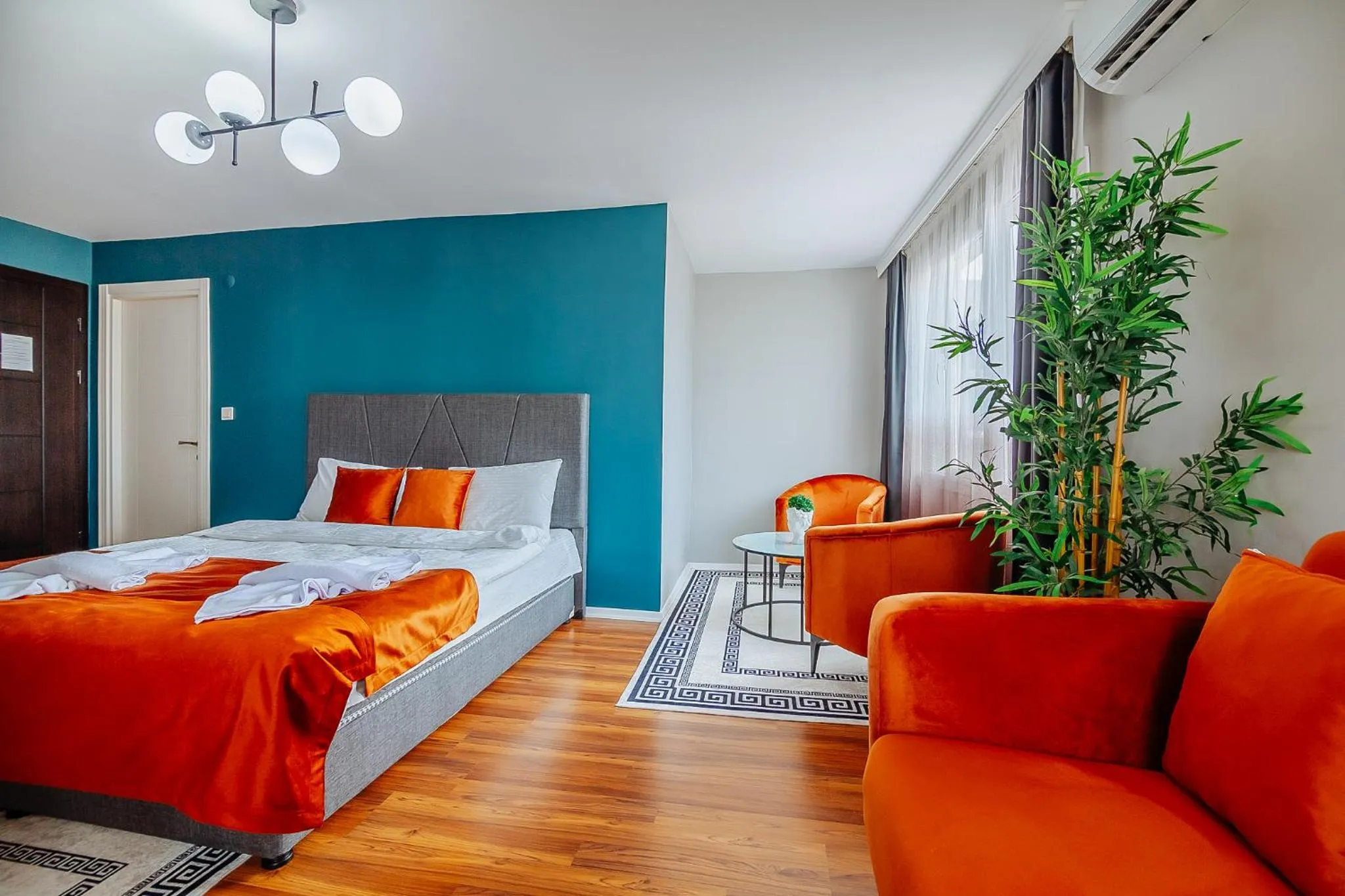 Bed in Taksim Wonder Suites