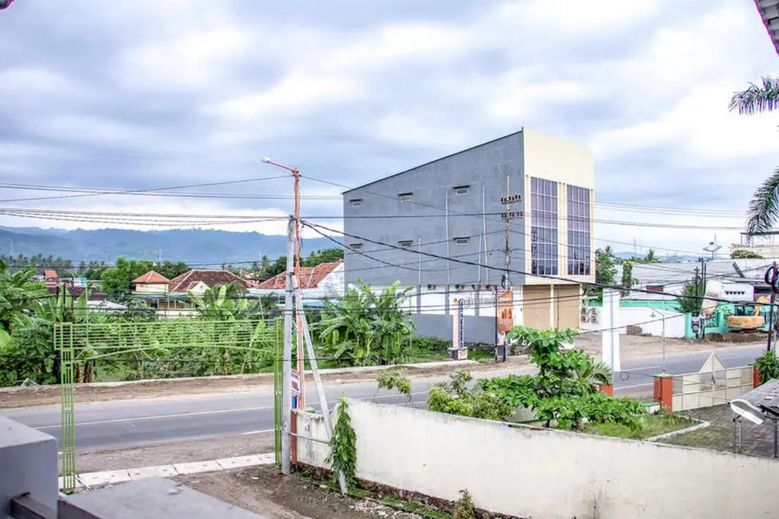 Property building in Samar Wulu Guest House Syariah Mitra RedDoorz near Ketapang