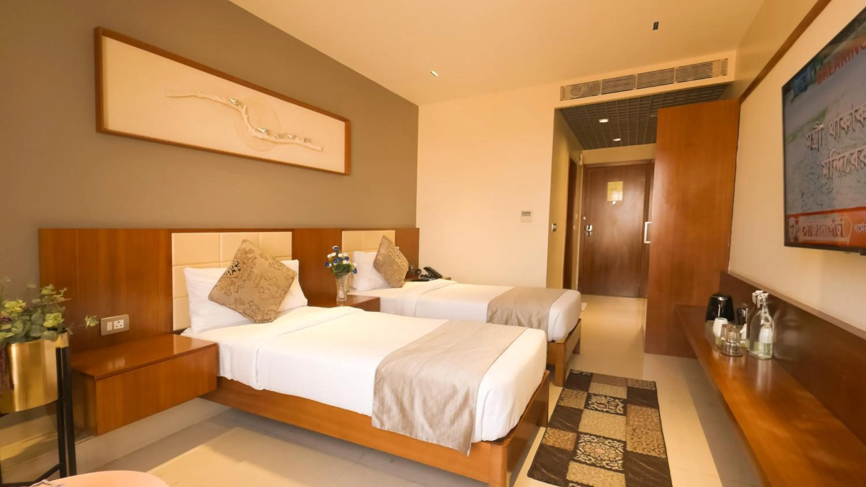 Bed in Morvee Hotels Durgapur