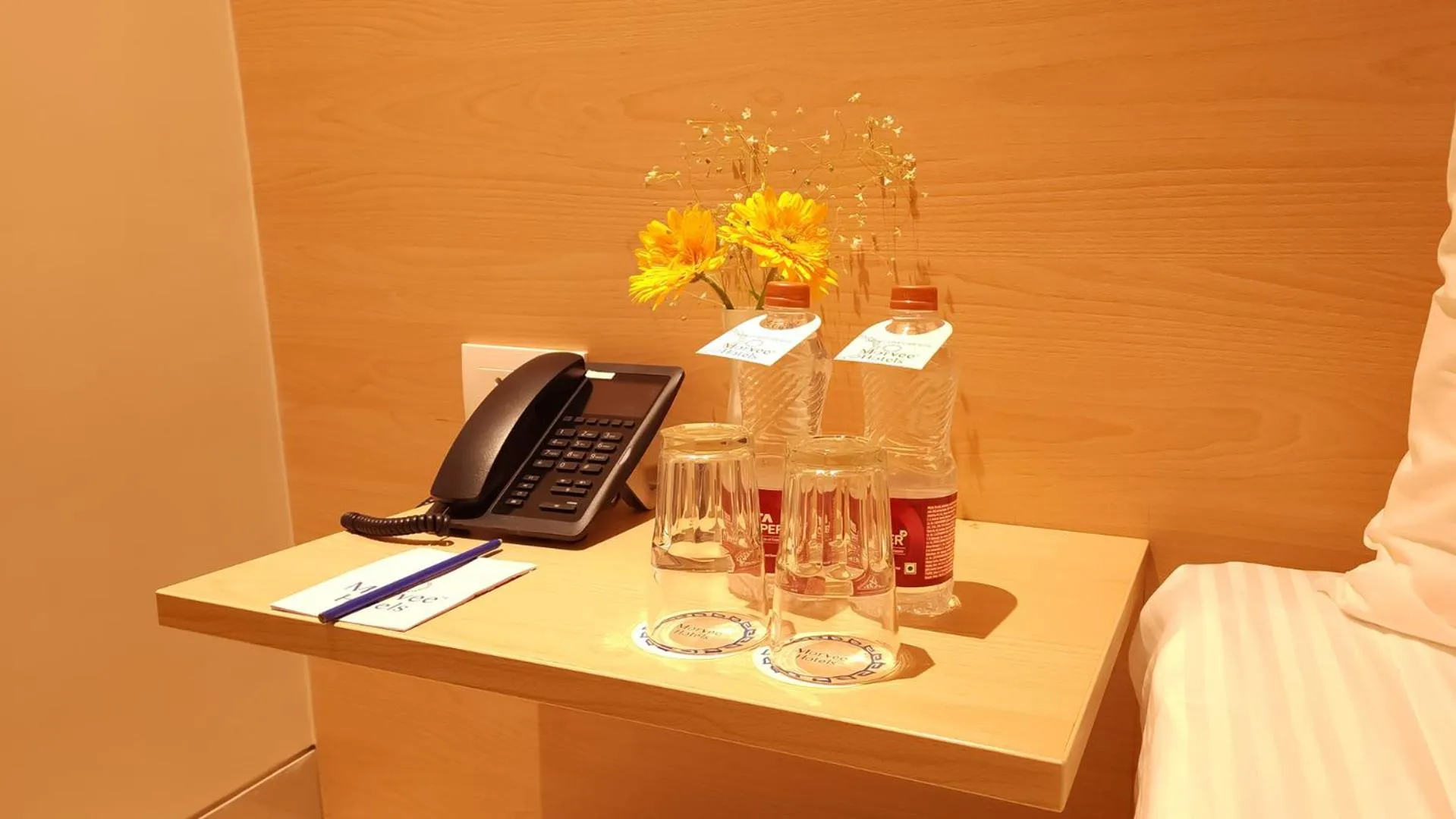 Bed in Morvee Hotels Durgapur