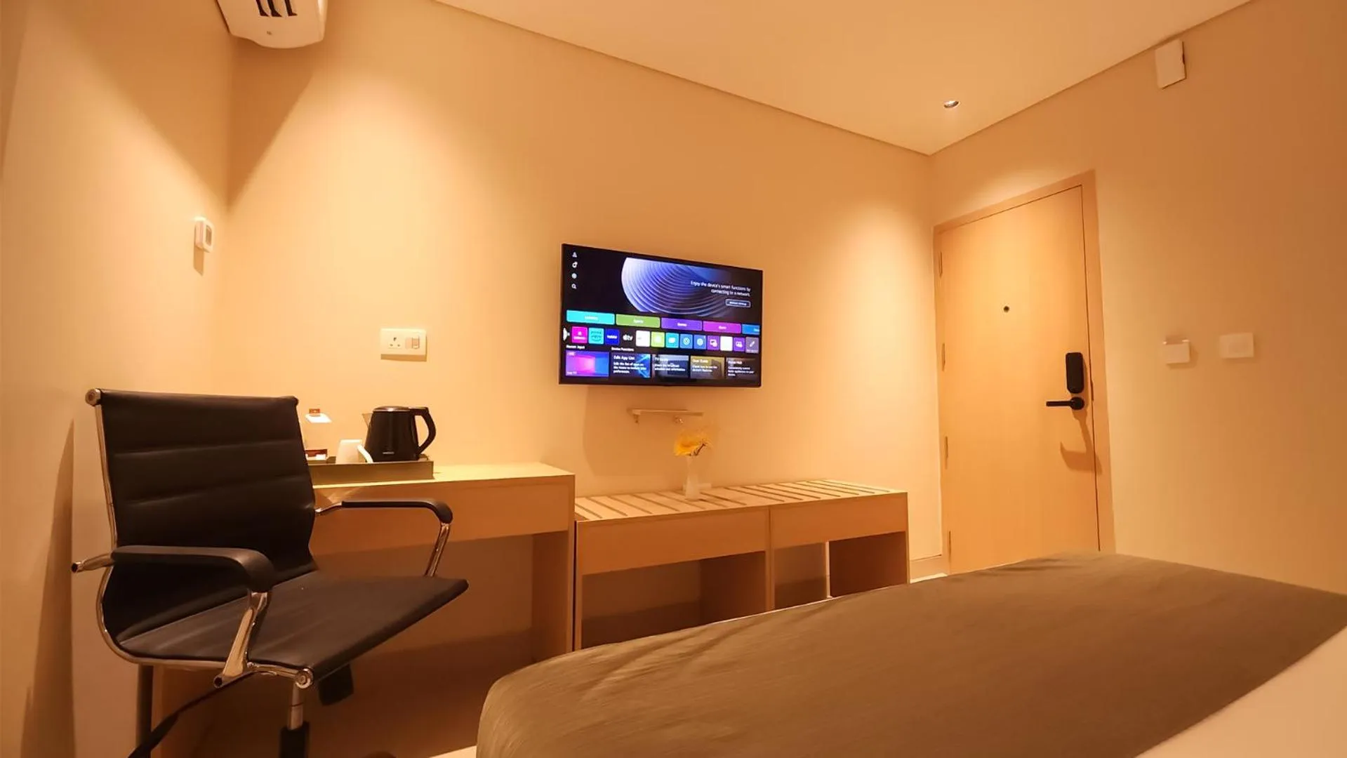 TV and multimedia, Bed in Morvee Hotels Durgapur