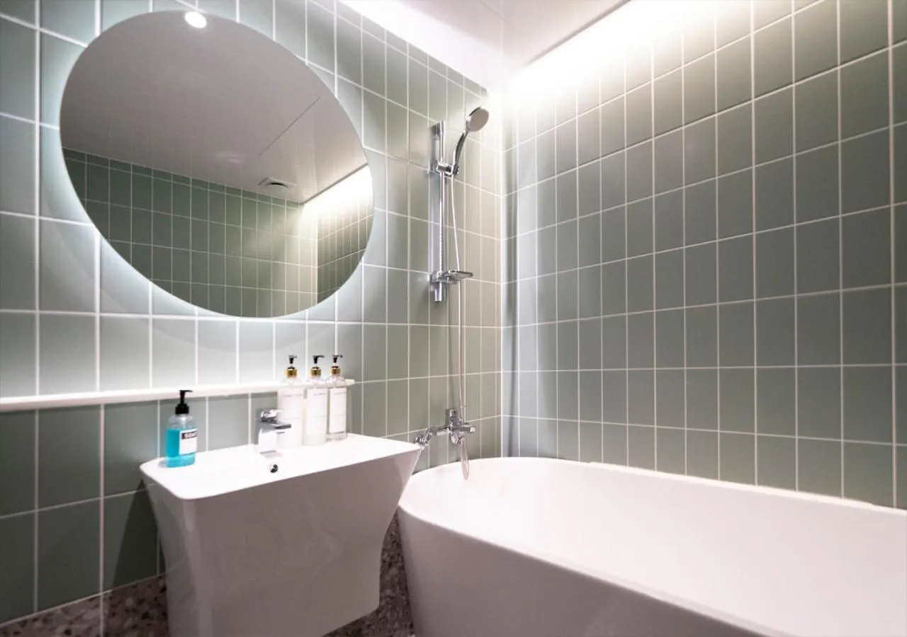 Shower in Nampo Ocean2Heaven Hotel& Spa