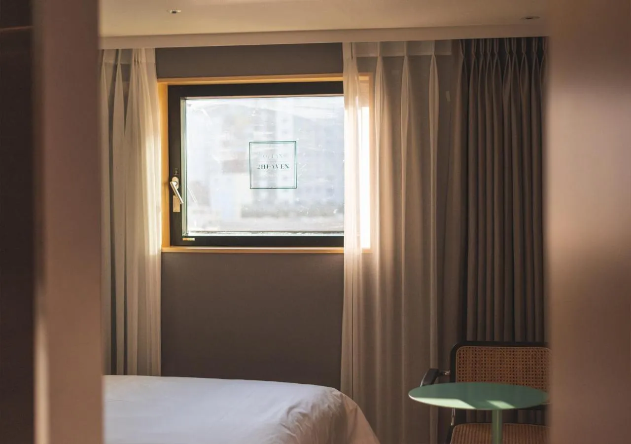 View (from property/room), Bed in Nampo Ocean2Heaven Hotel& Spa