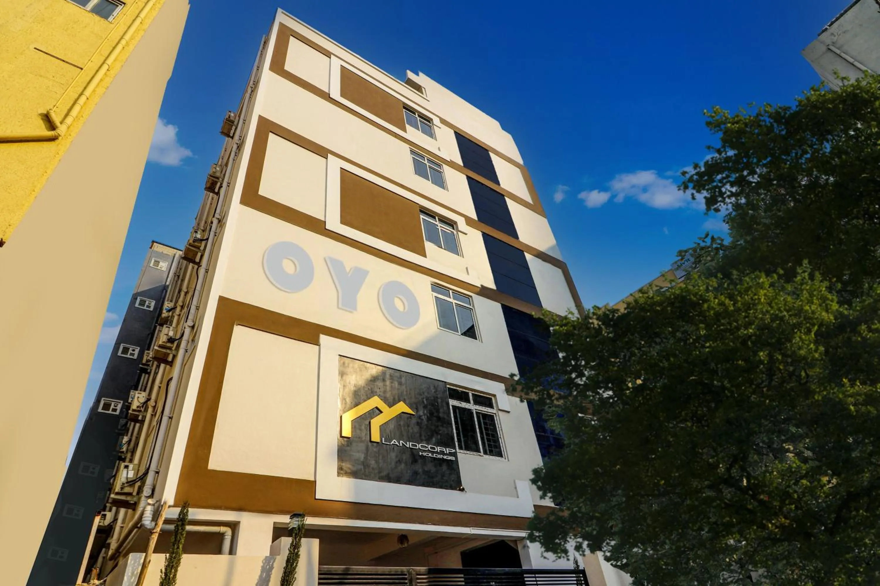 Facade/entrance in Hotel O Landcorp Hotels